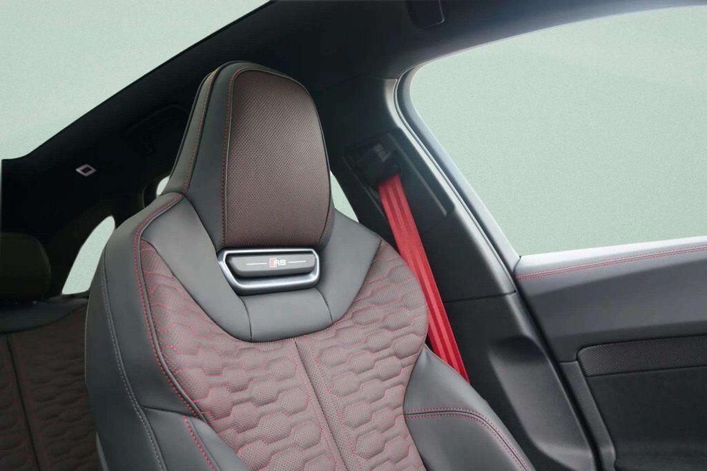 Audi RS5 view 21