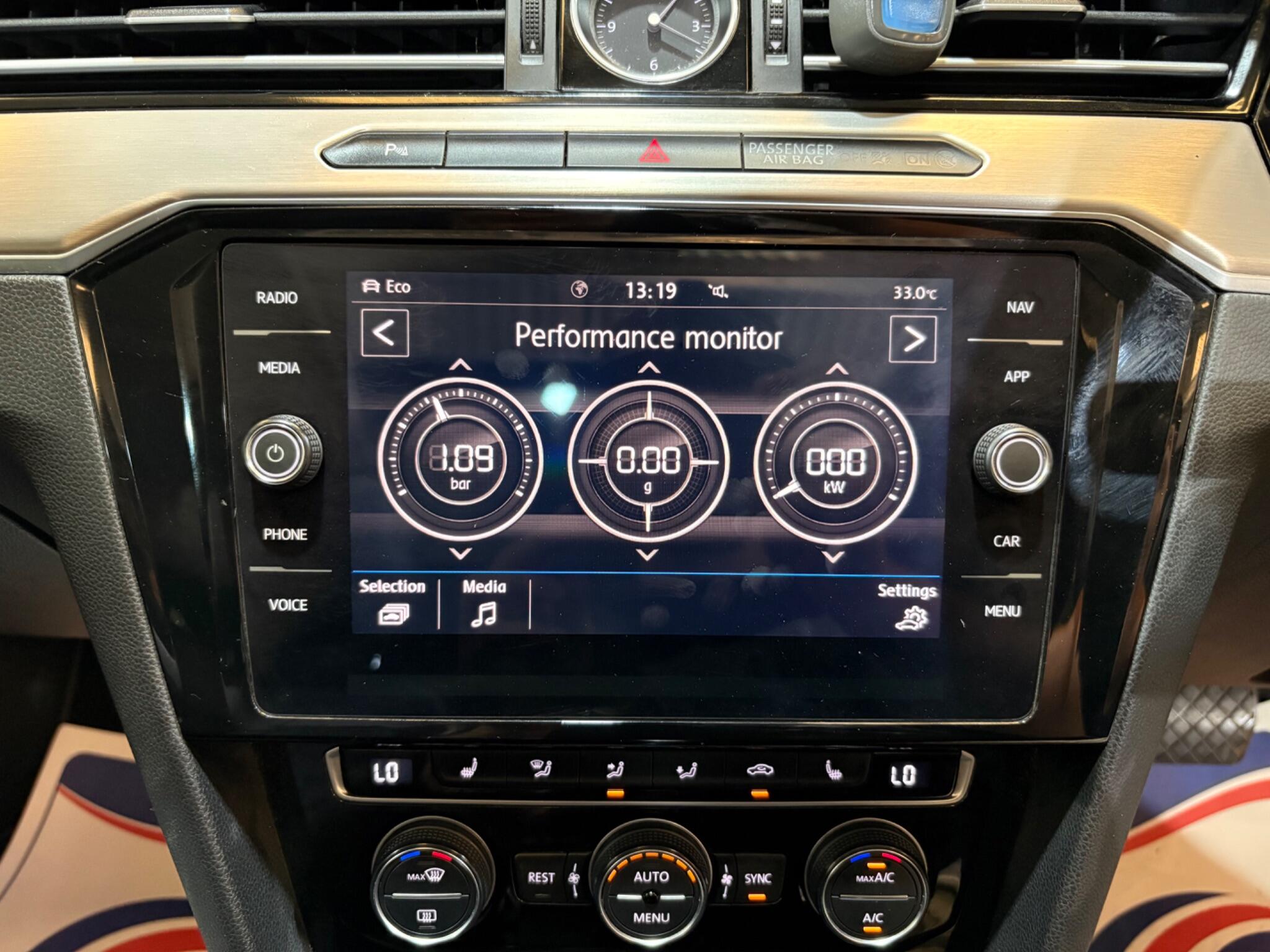Volkswagen Passat view 73