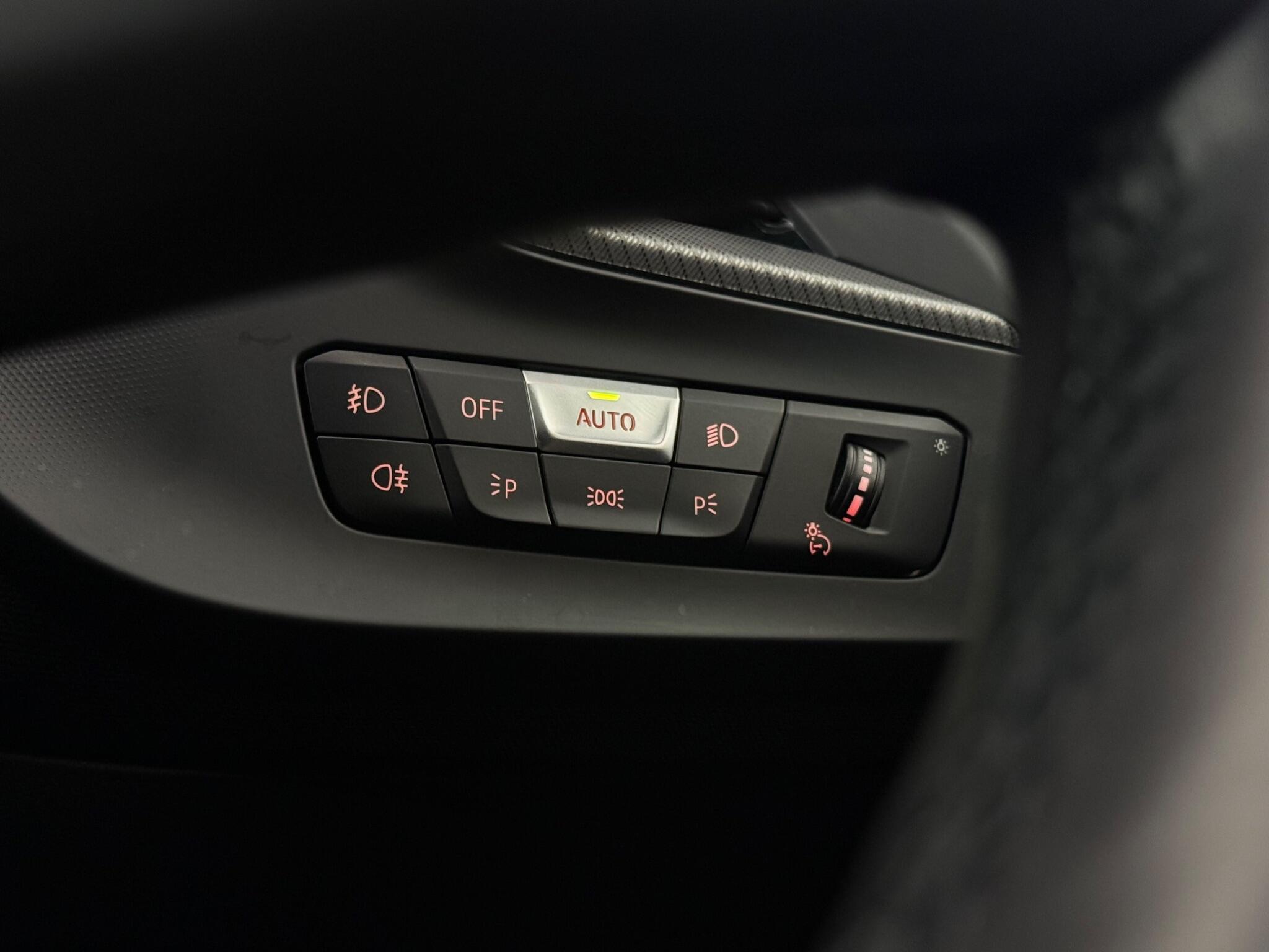 BMW 2 Series view 16