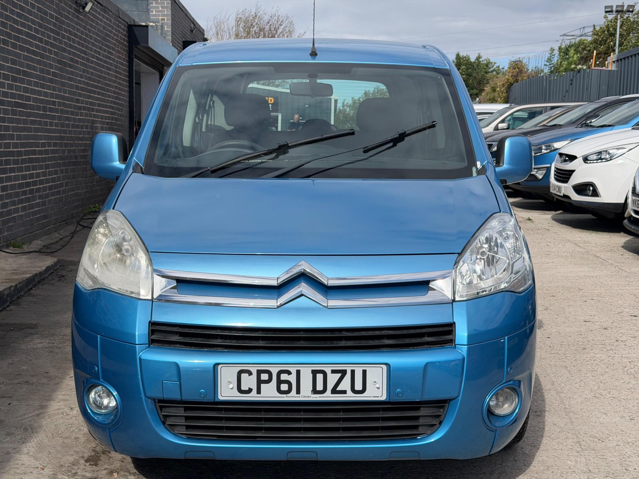 Citroen Berlingo view 2