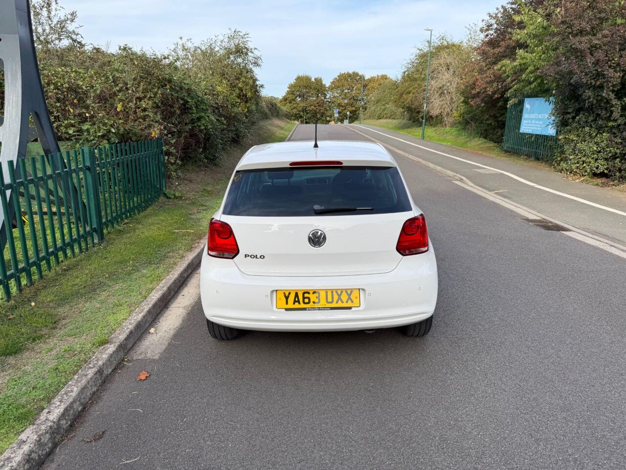 Volkswagen Polo view 8
