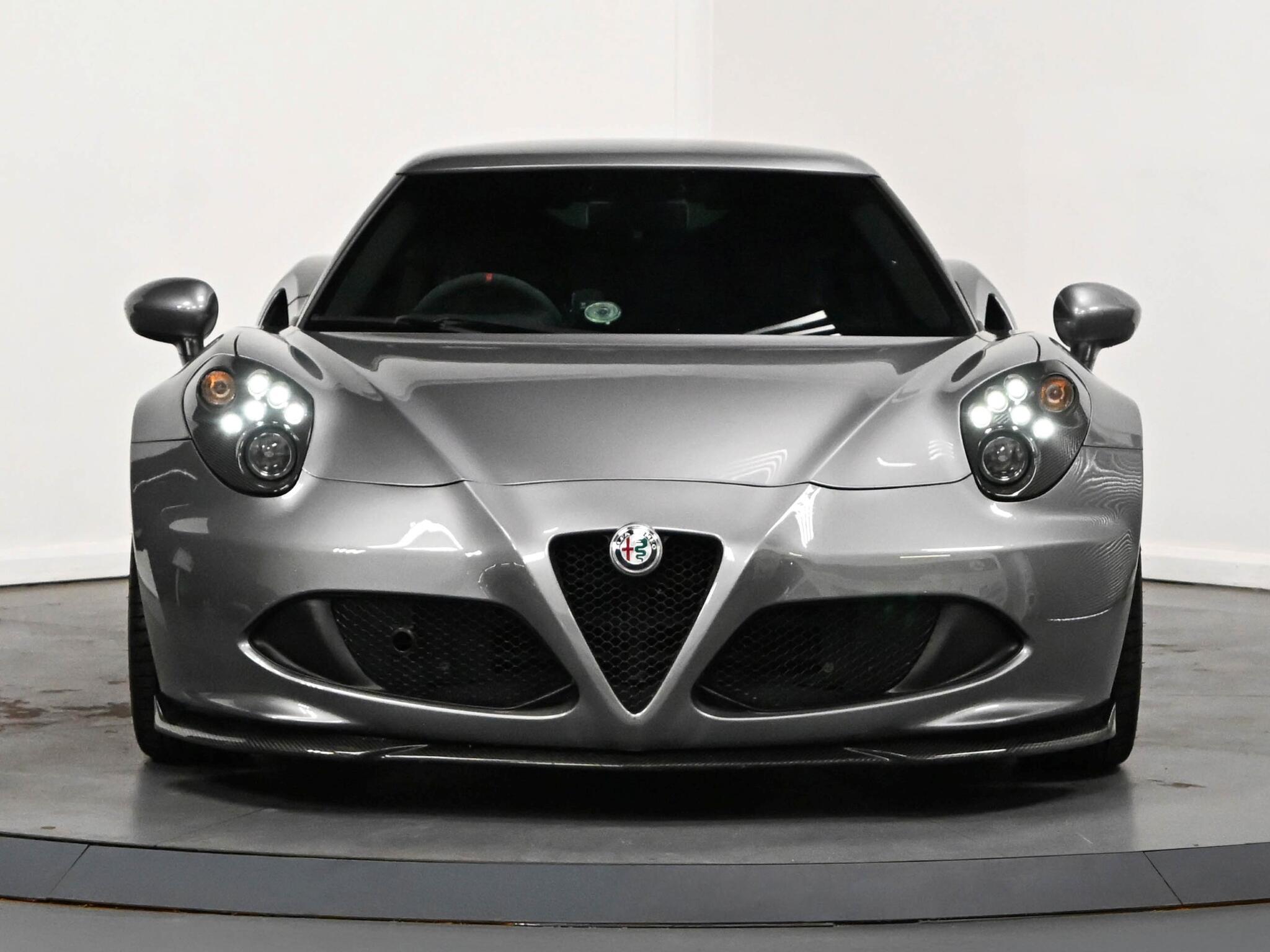 Alfa Romeo 4c view 13