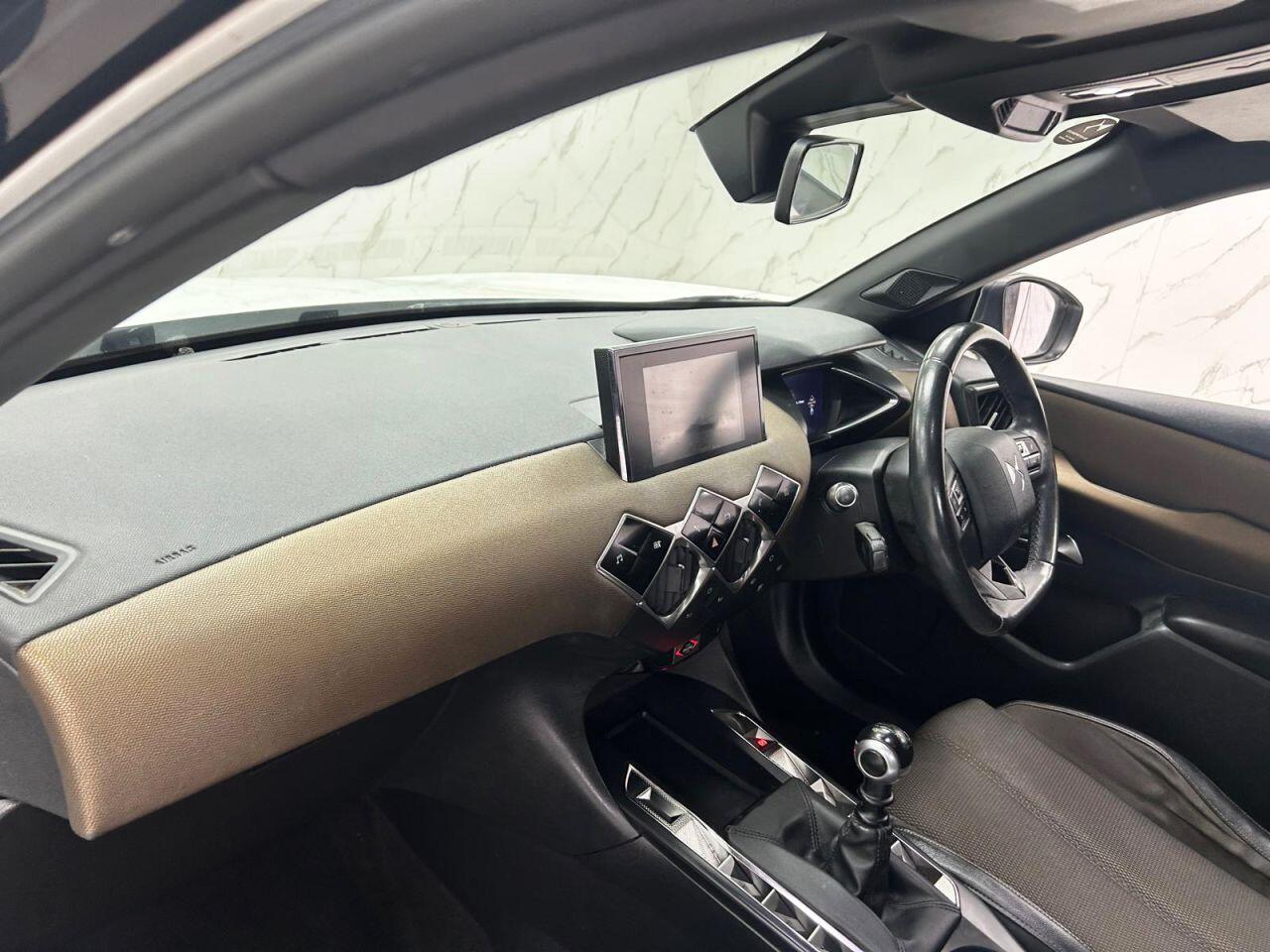 DS Automobiles DS 3 Crossback view 14