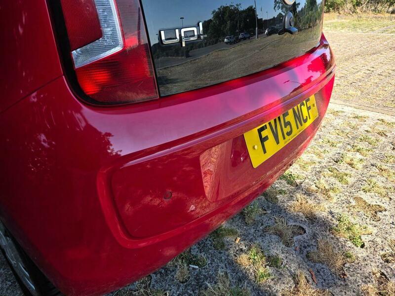 Volkswagen Up! view 20