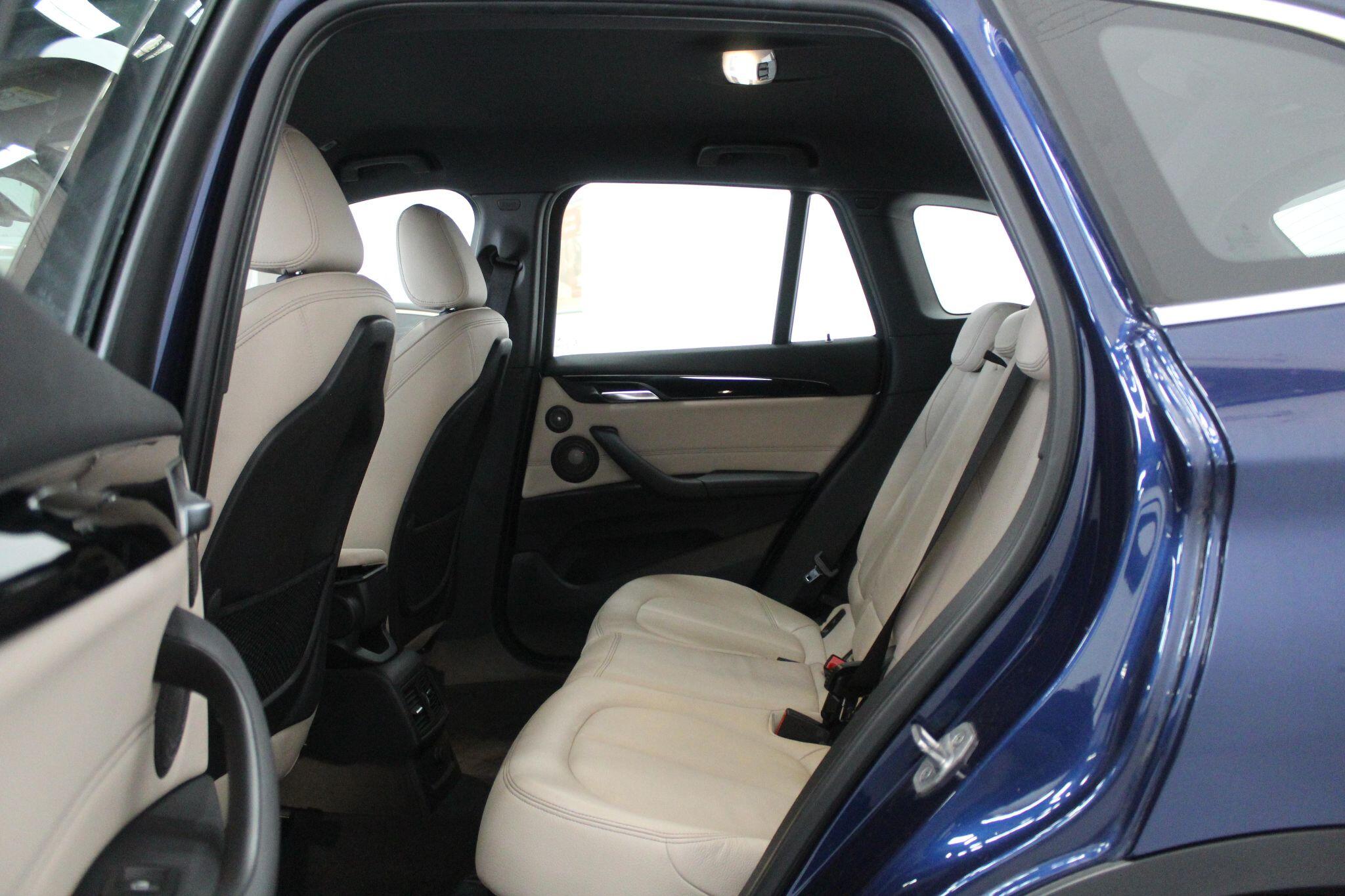 BMW X1 view 52