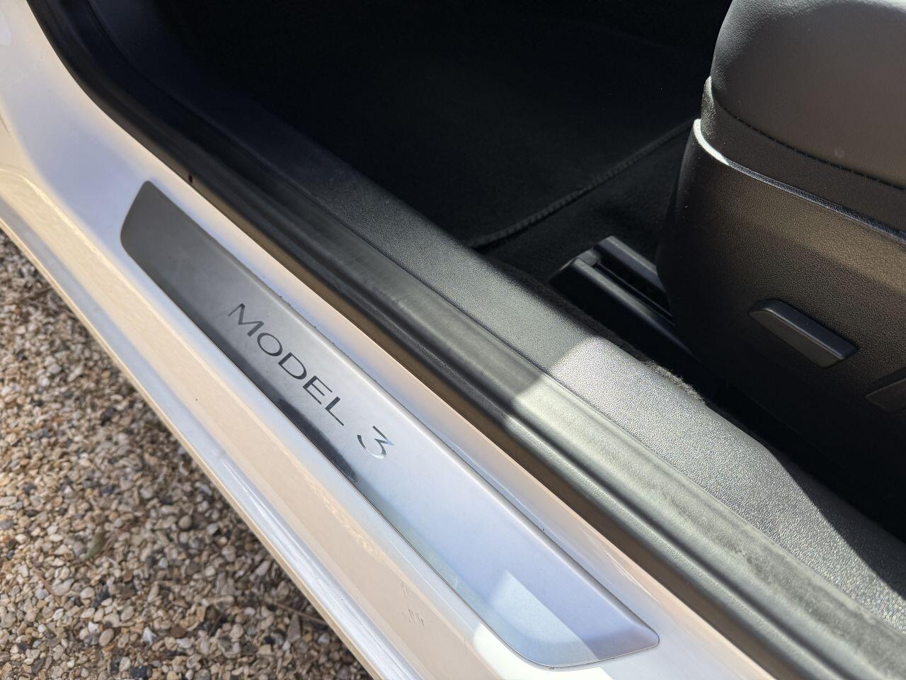 Tesla Model 3 view 30