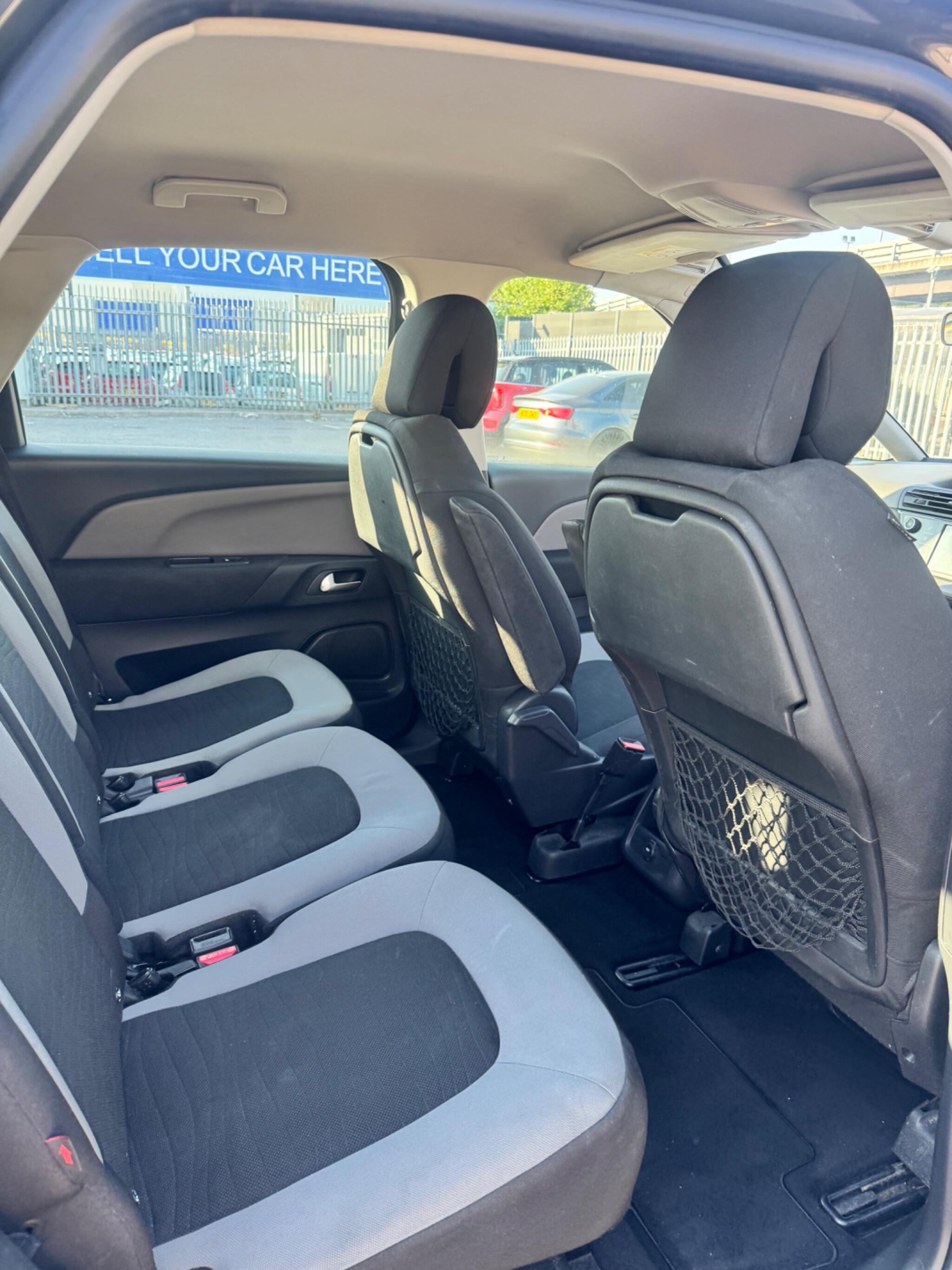Citroen C4 Picasso view 32