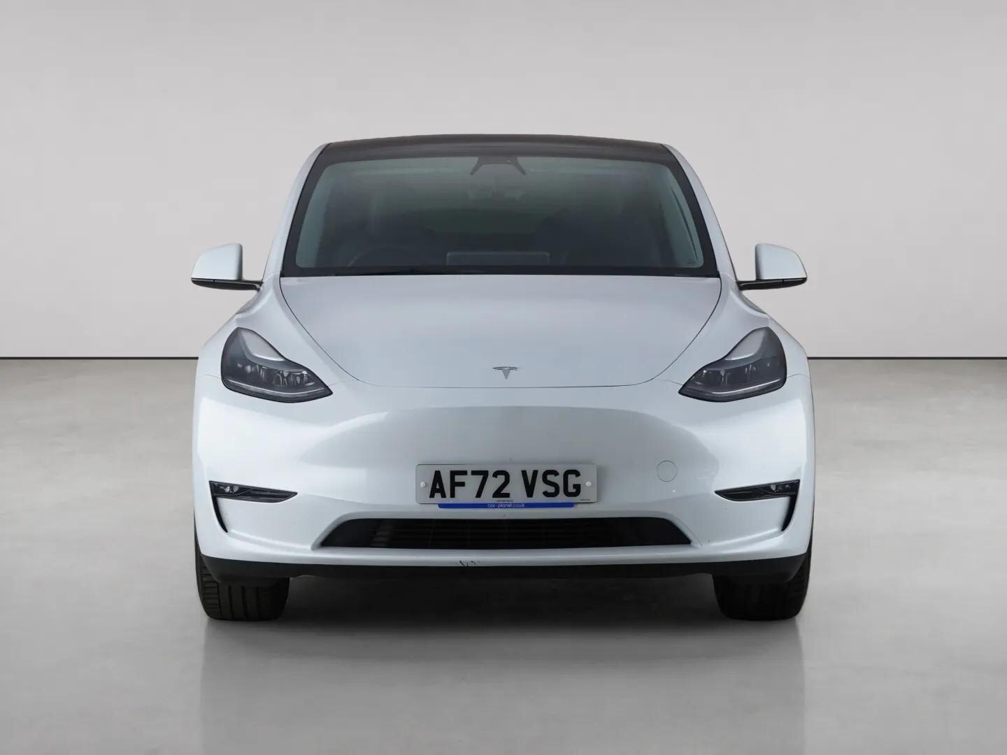 Tesla Model Y view 5