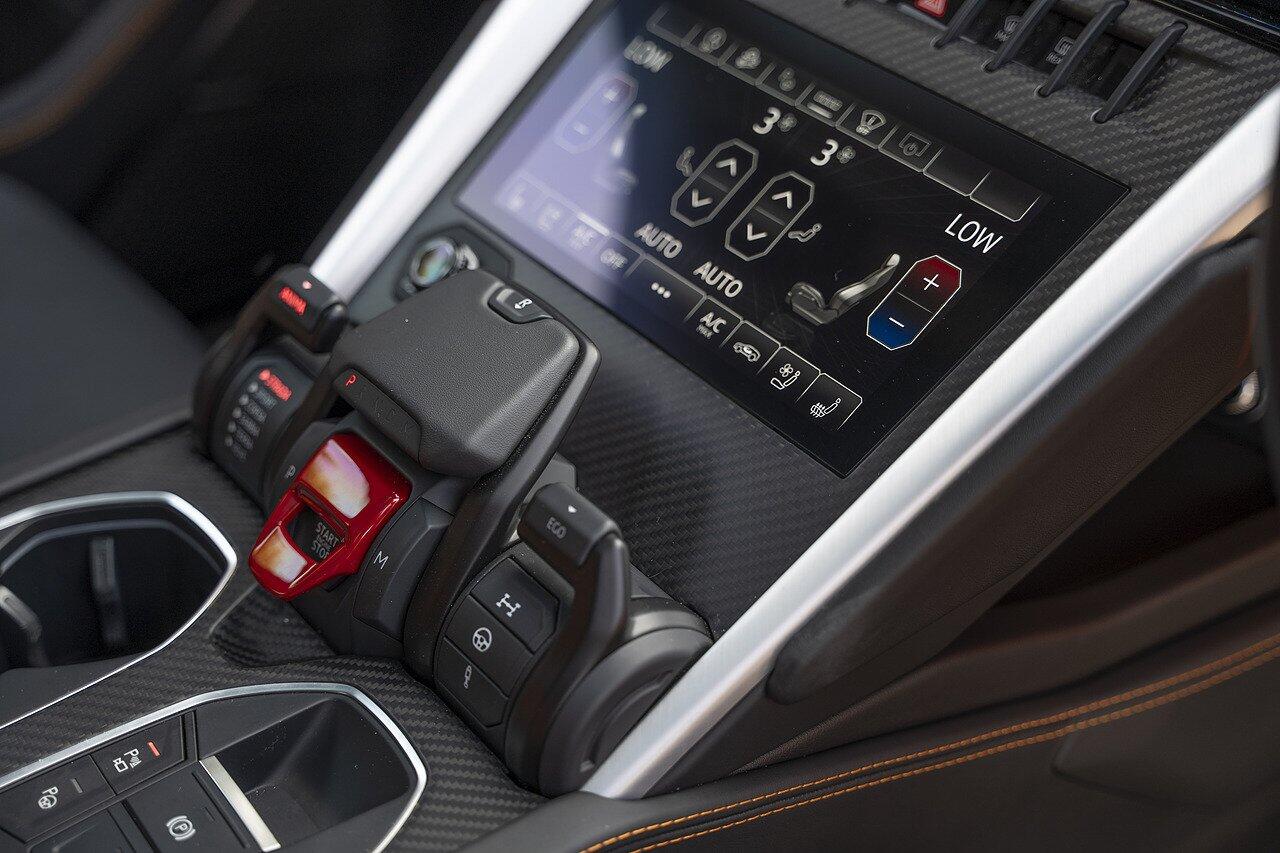 Lamborghini Urus view 10