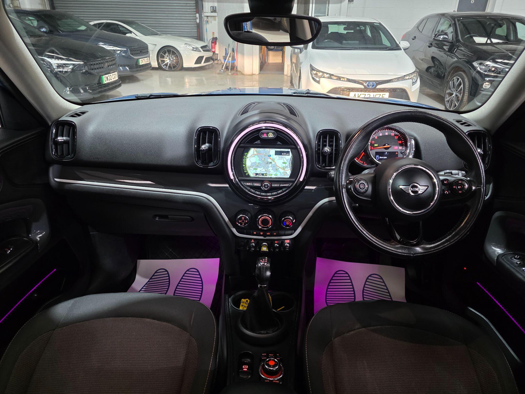 Mini Countryman view 5