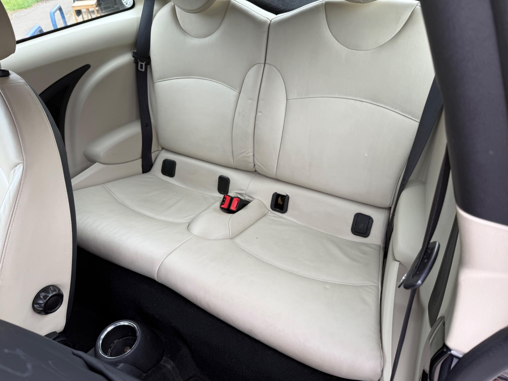Mini Hatch view 20