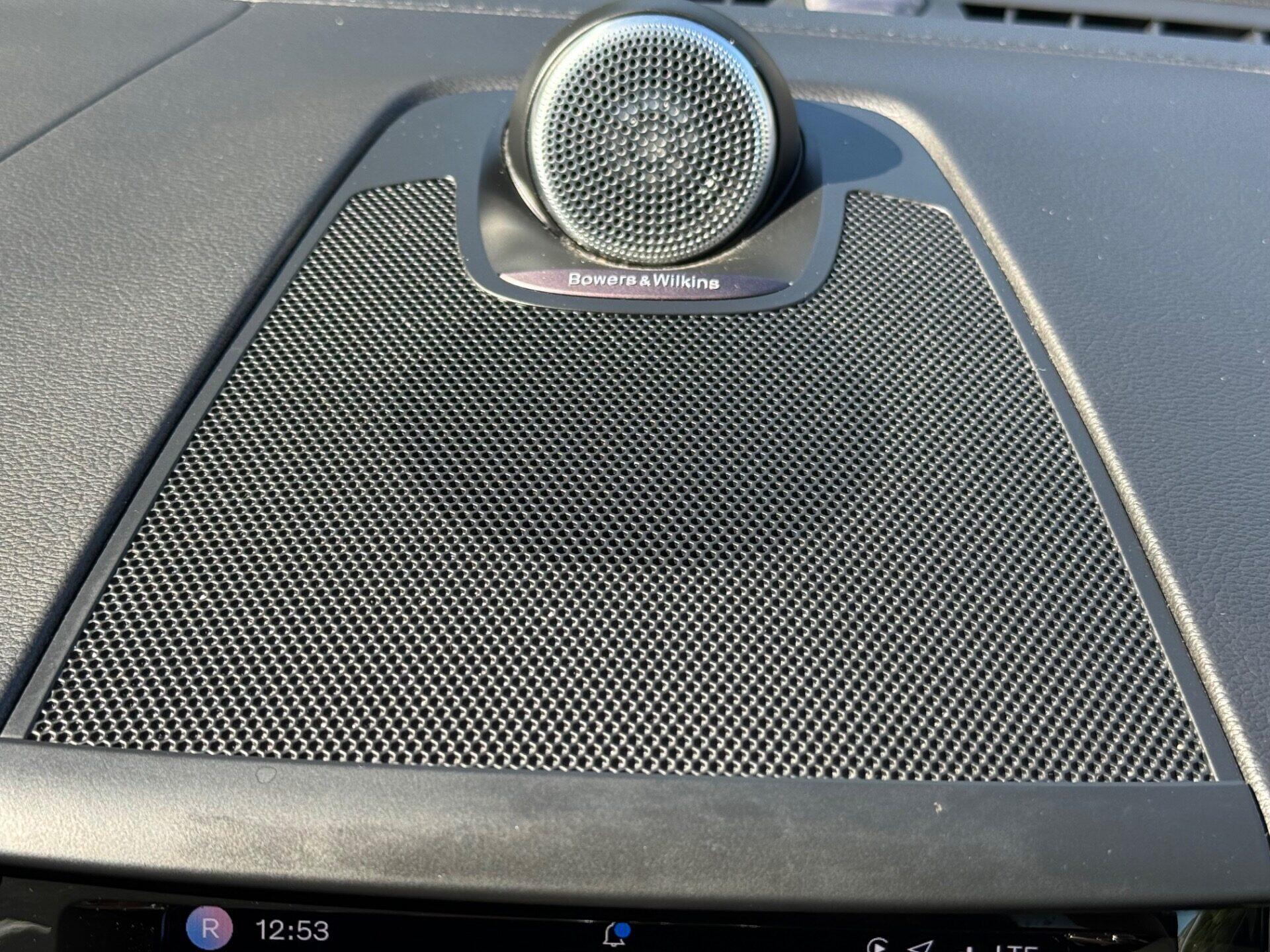 Volvo XC60 view 39