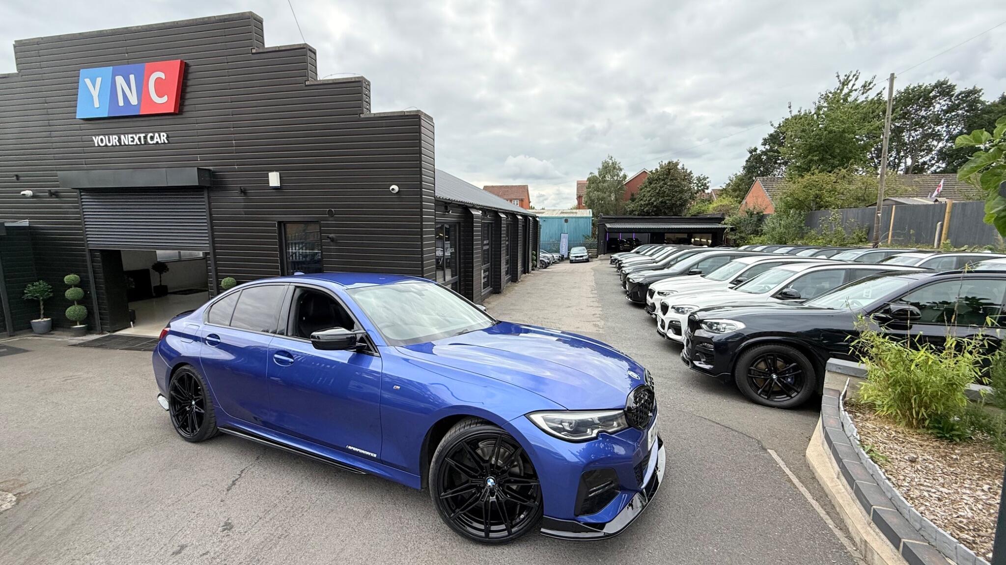 BMW 3 Series view 3