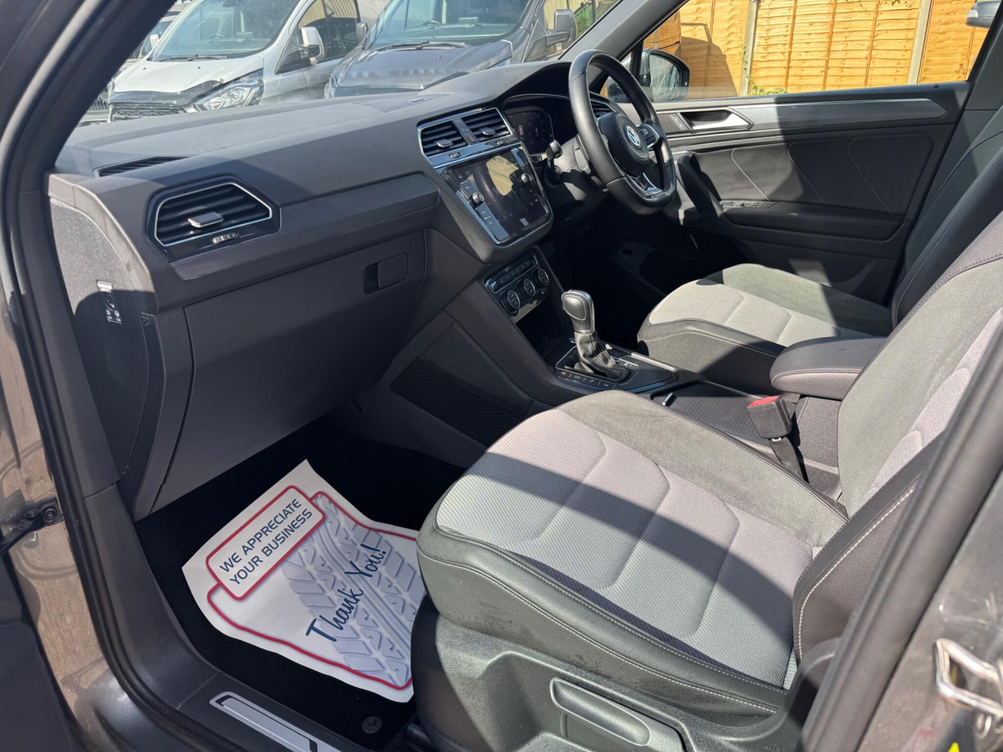 Volkswagen Tiguan view 51