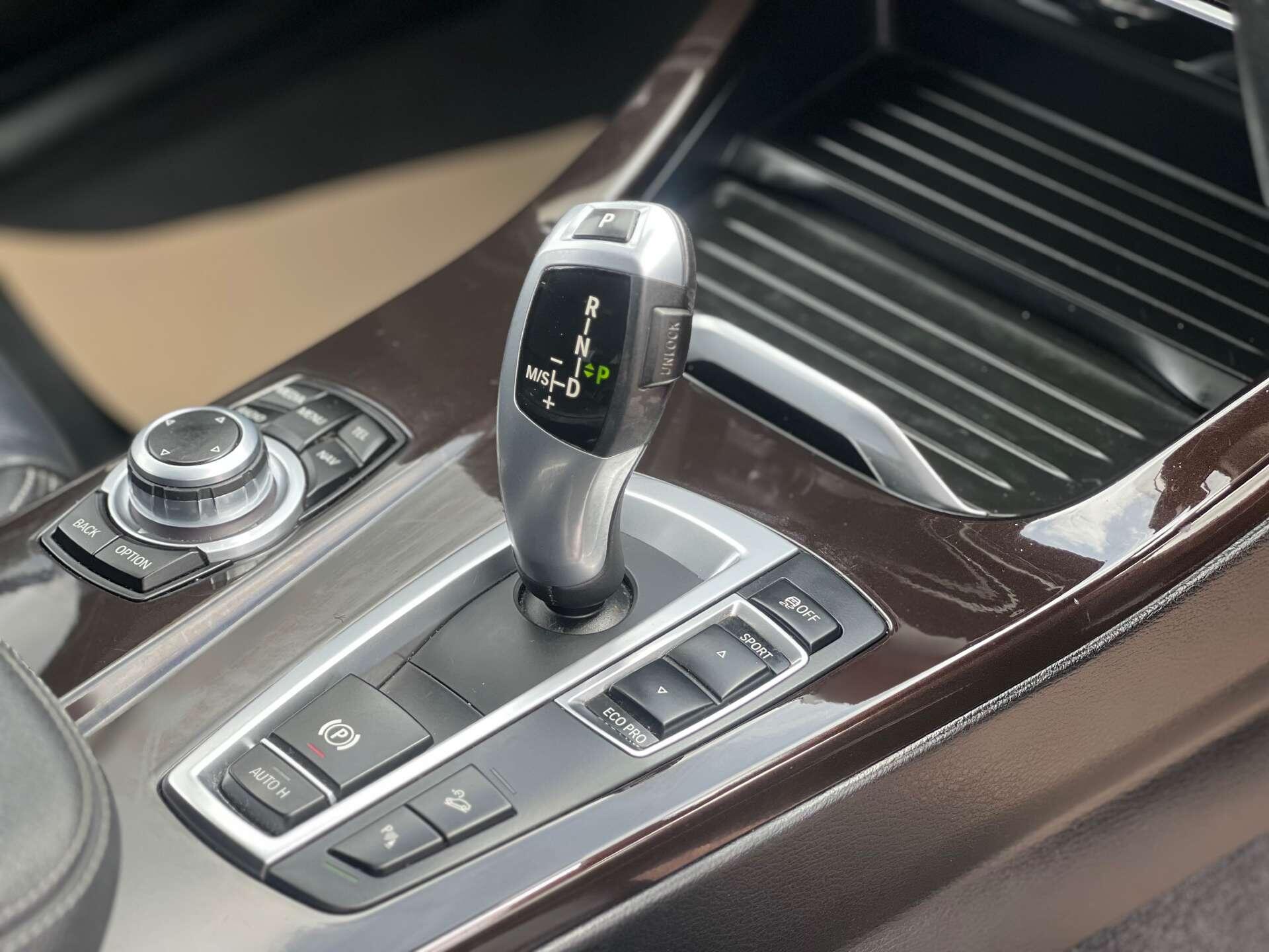 BMW X3 view 21