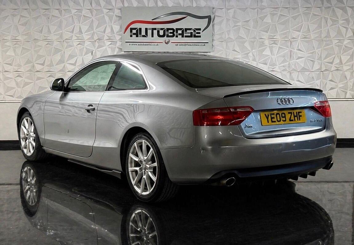 Audi A5 view 5