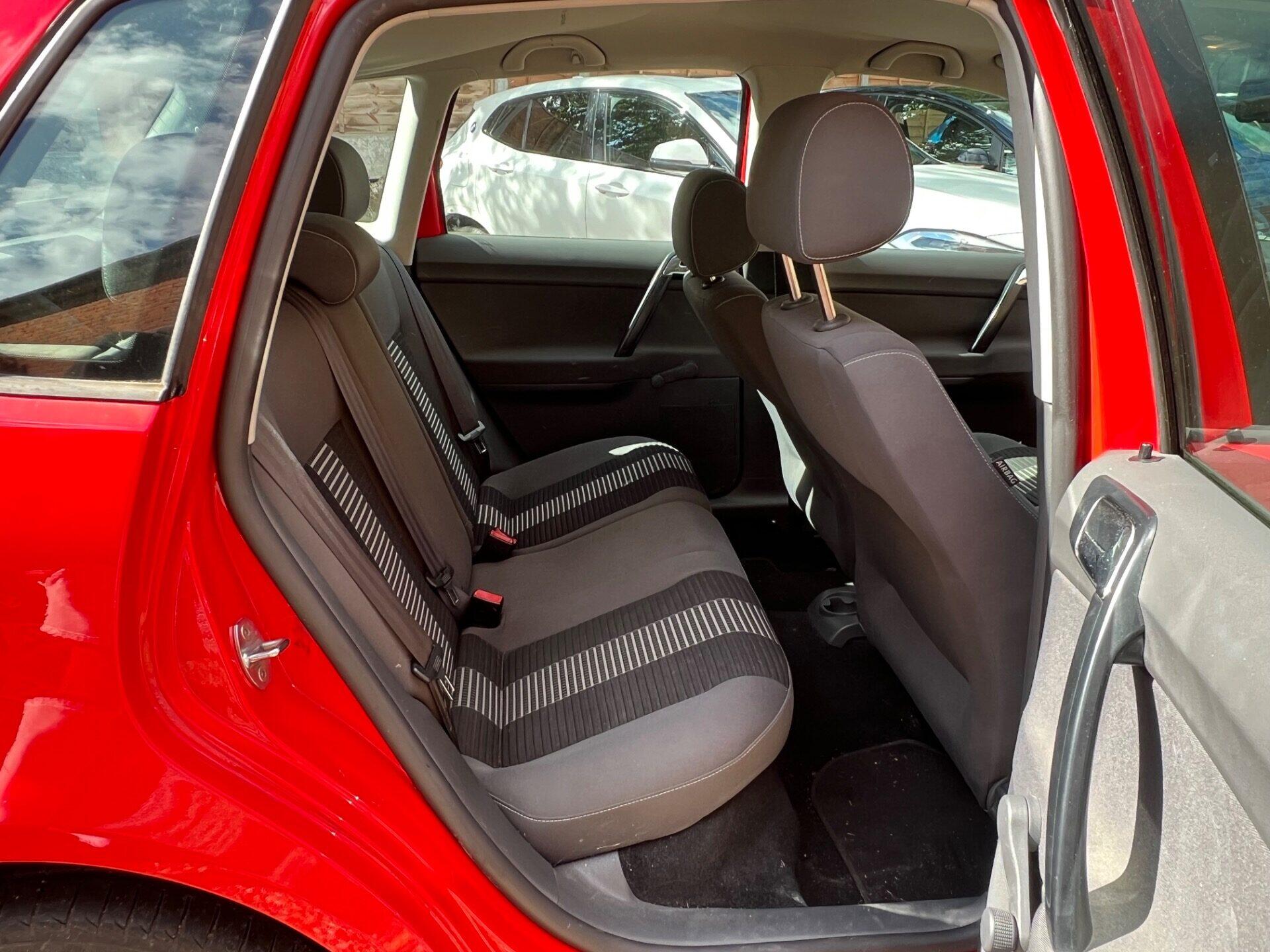 Volkswagen Polo view 16
