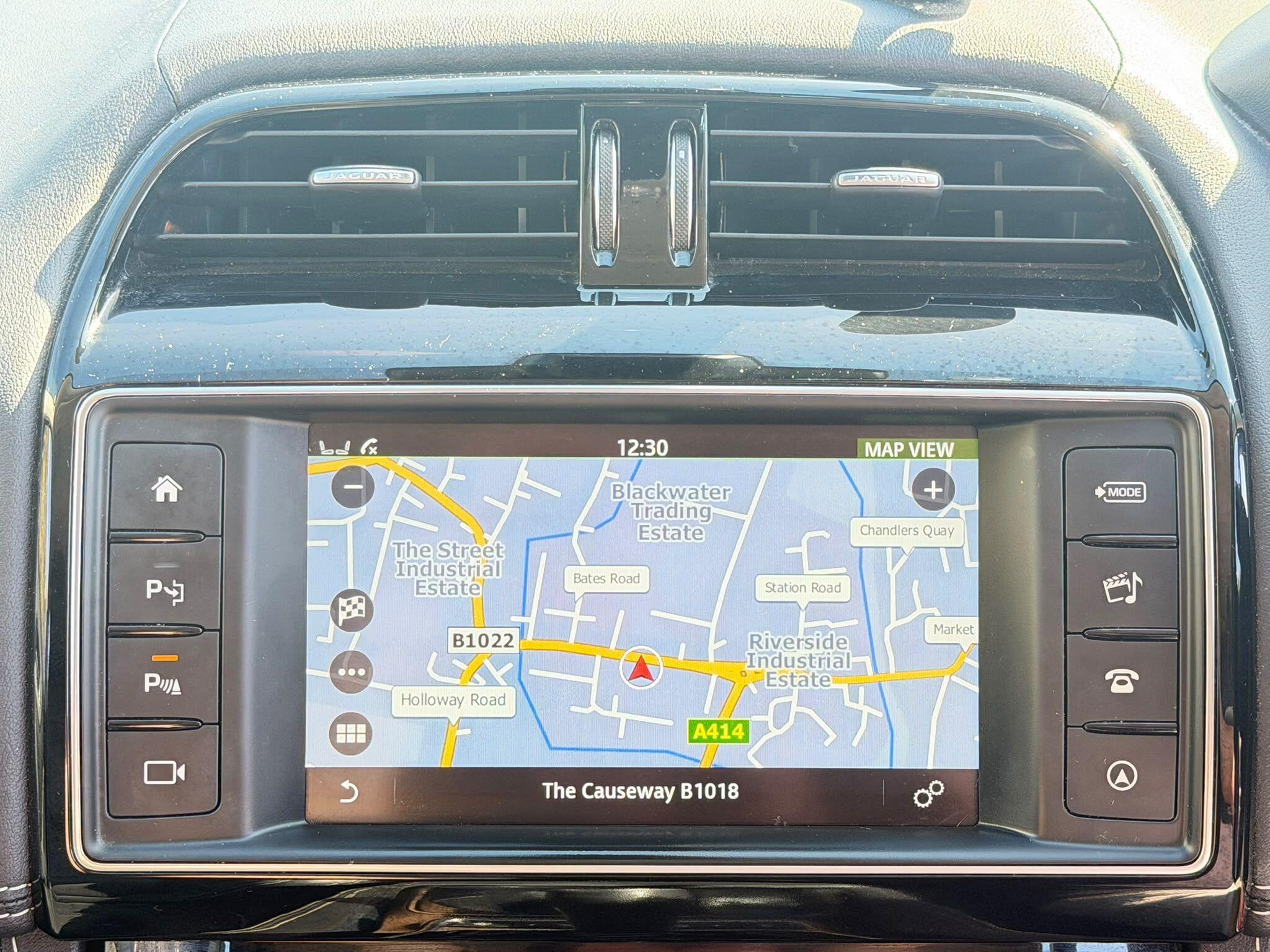 Jaguar F-Pace view 28