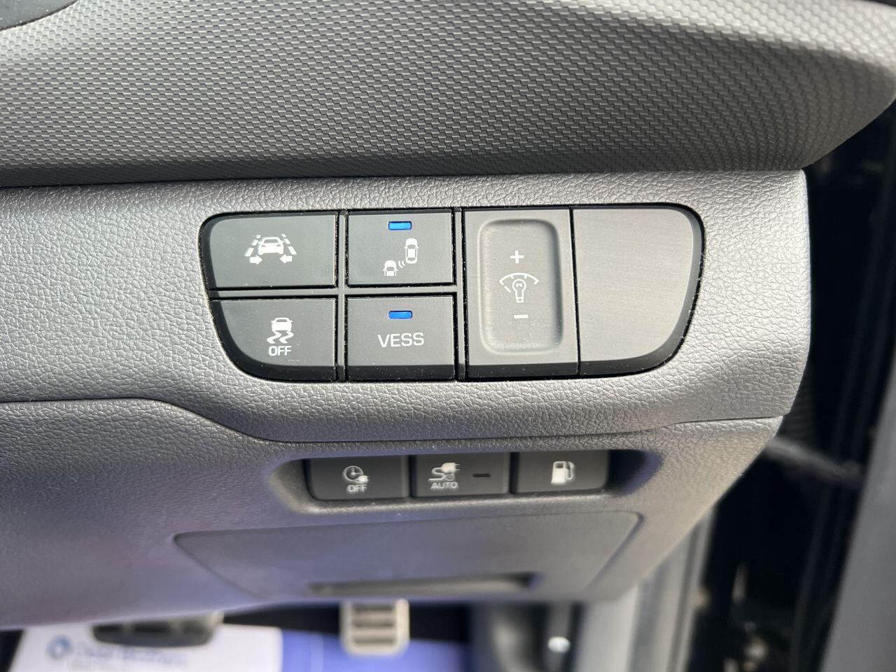 Hyundai Ioniq view 40