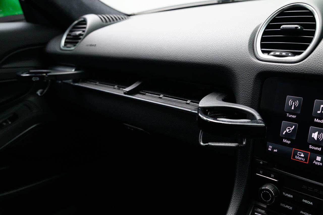 Porsche Cayman view 63