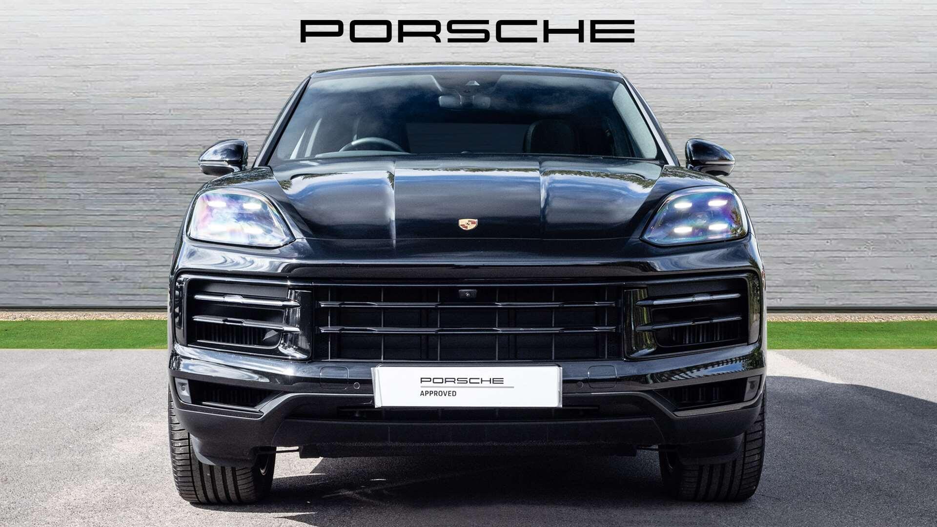 Porsche Cayenne view 9