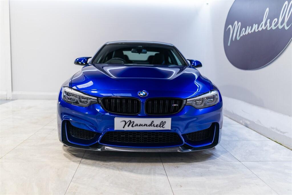BMW M4 view 5