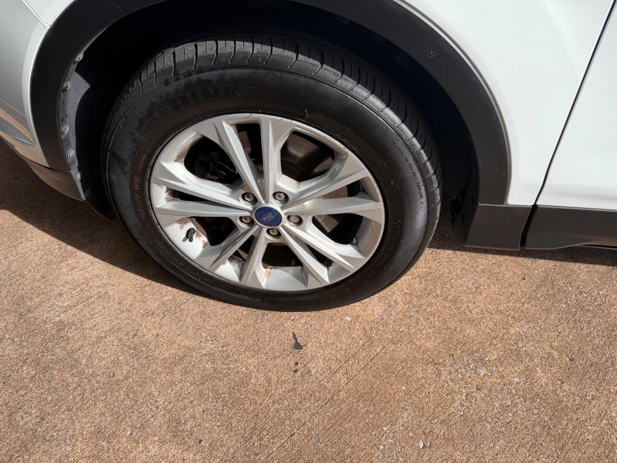 Ford Kuga view 15
