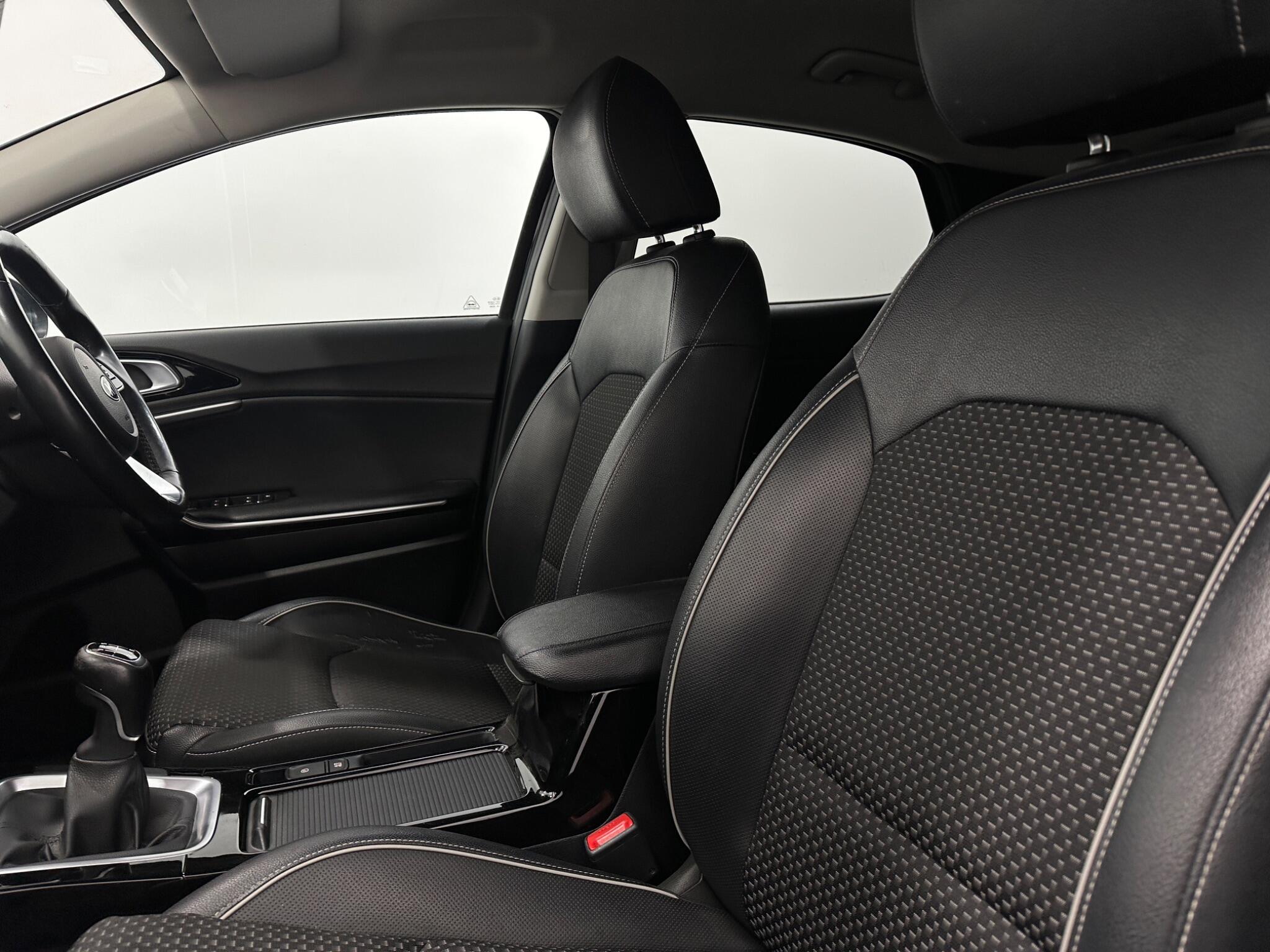 Kia Xceed view 34