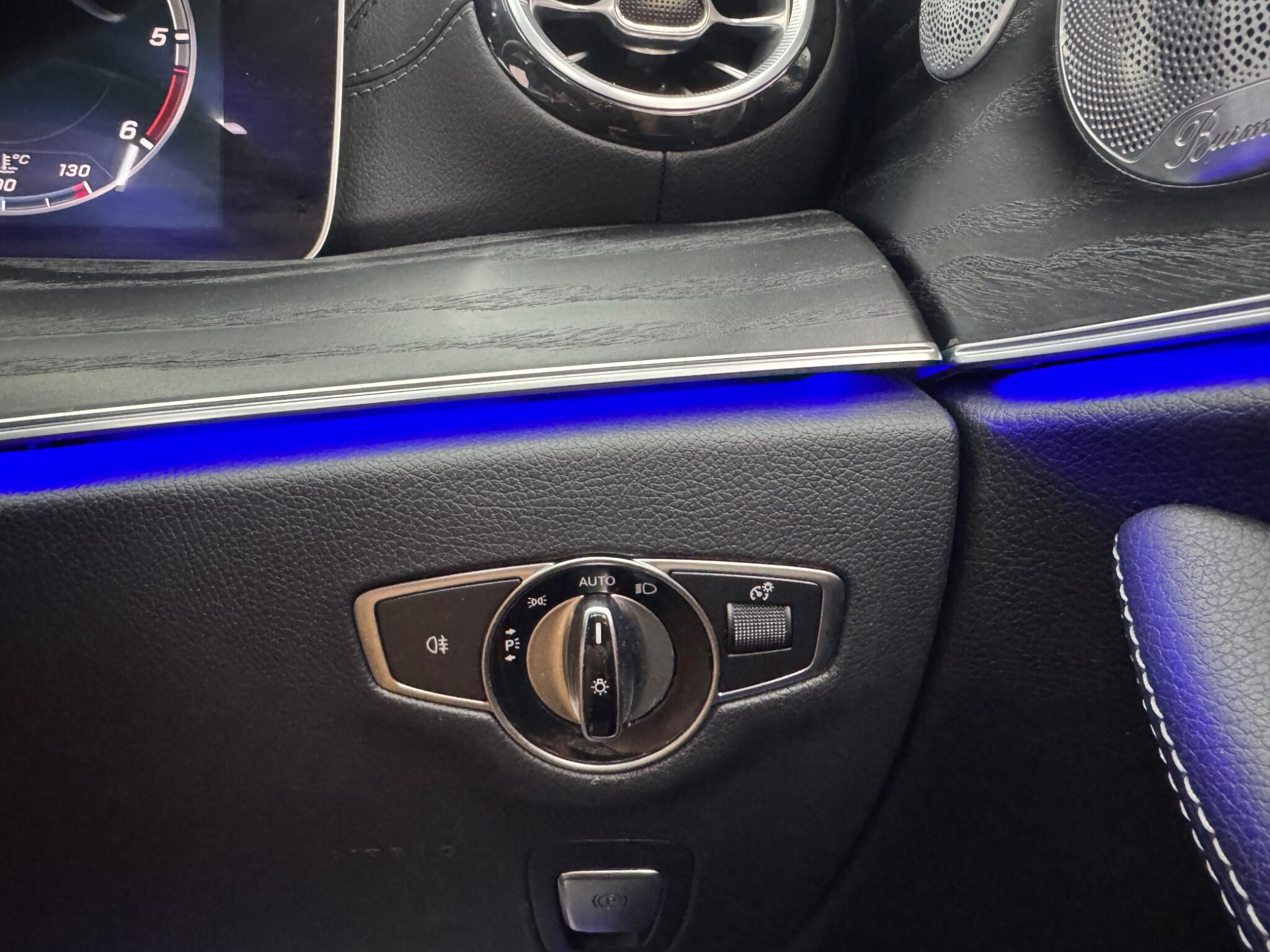 Mercedes-Benz E Class view 33