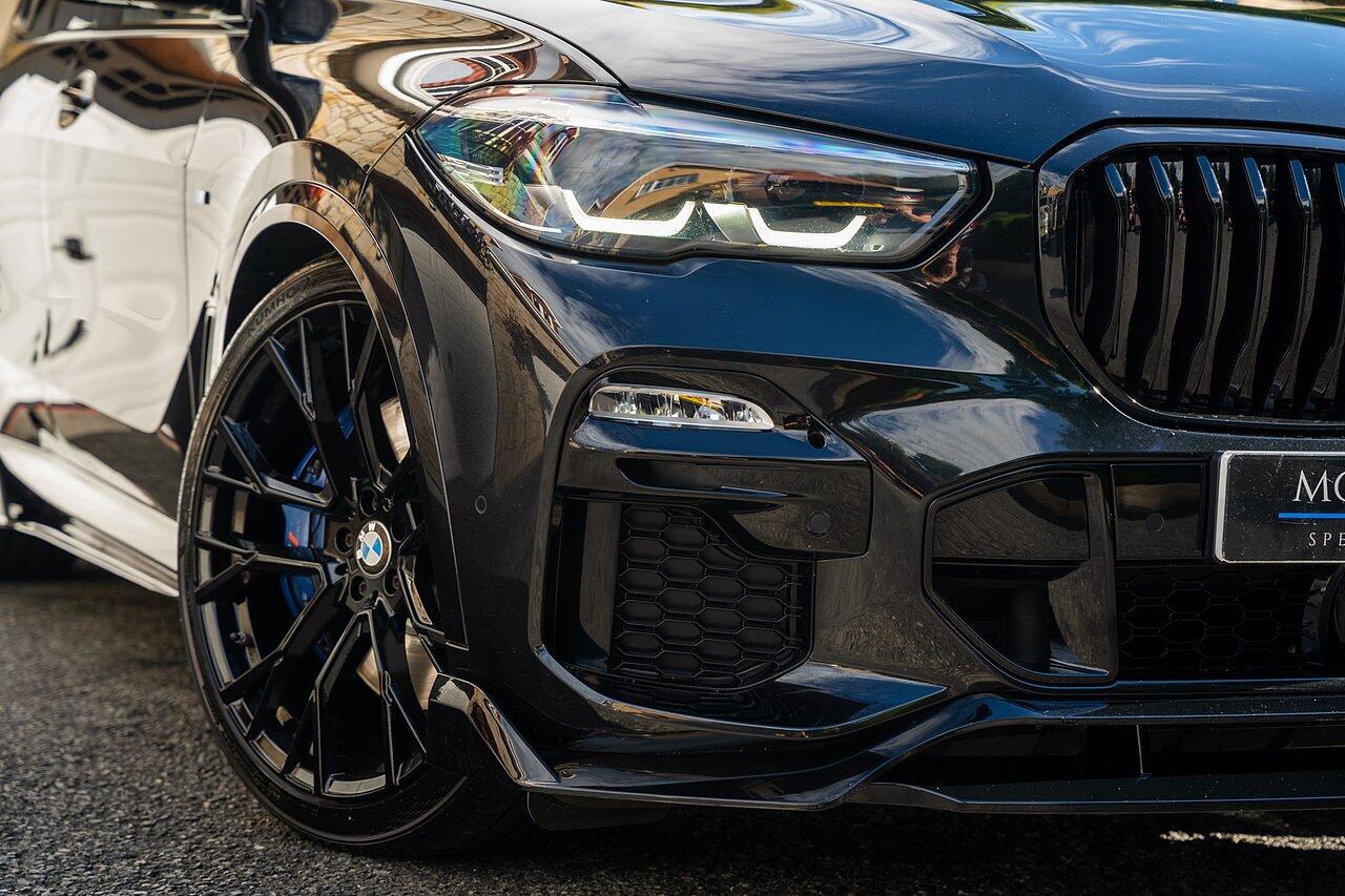 BMW X5 view 21