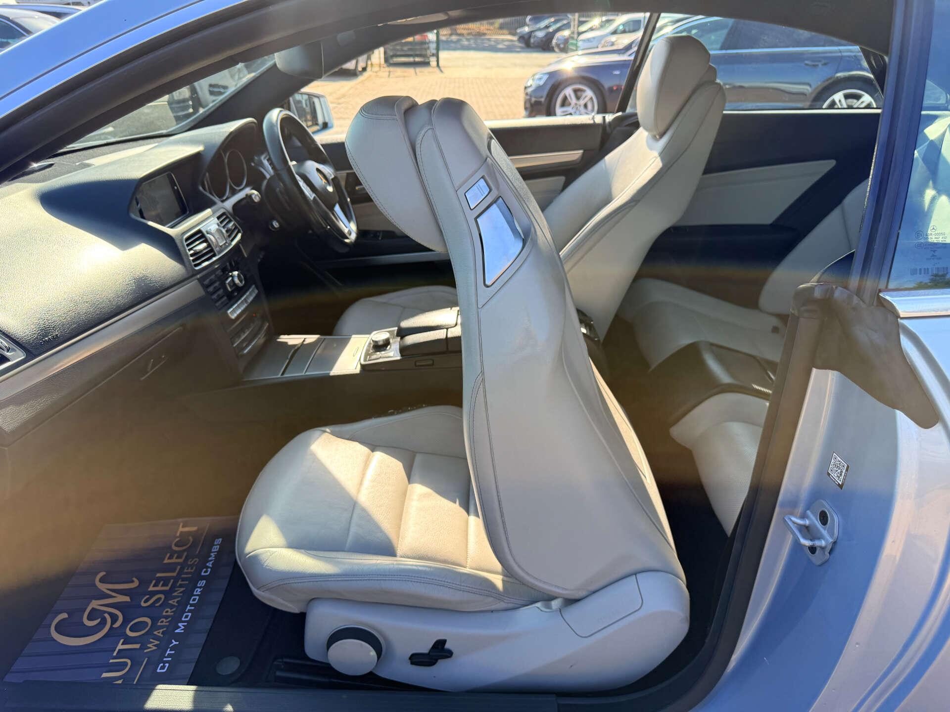 Mercedes-Benz E-Class view 73
