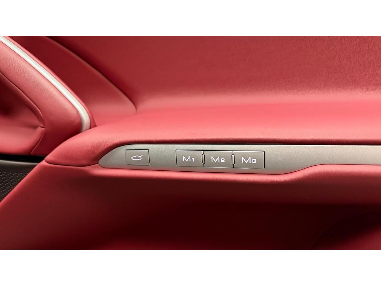 Ferrari Purosangue view 16