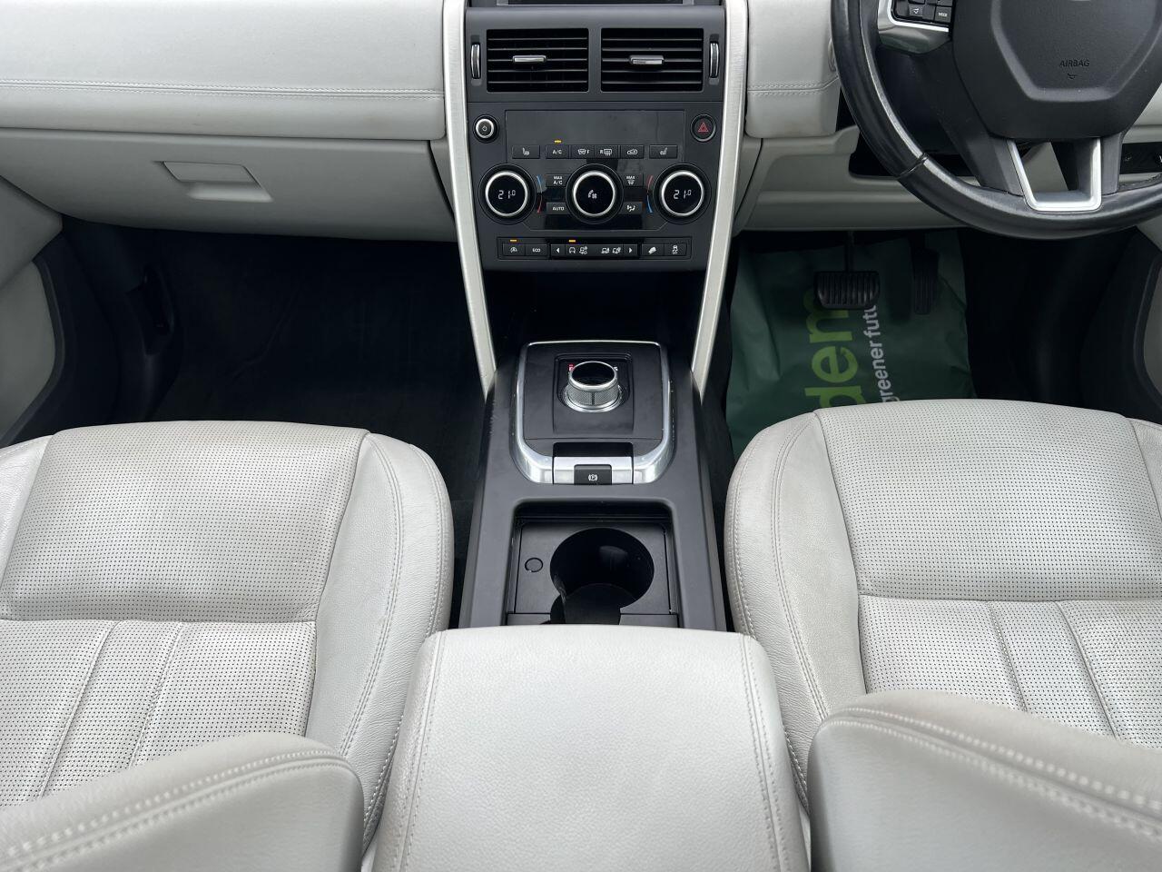 Land Rover Discovery Sport view 37