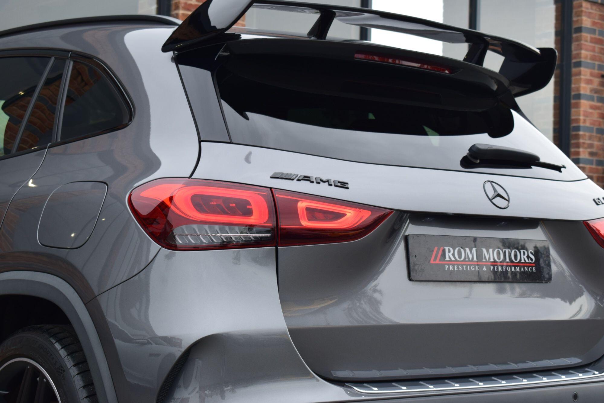 Mercedes-Benz GLA view 48