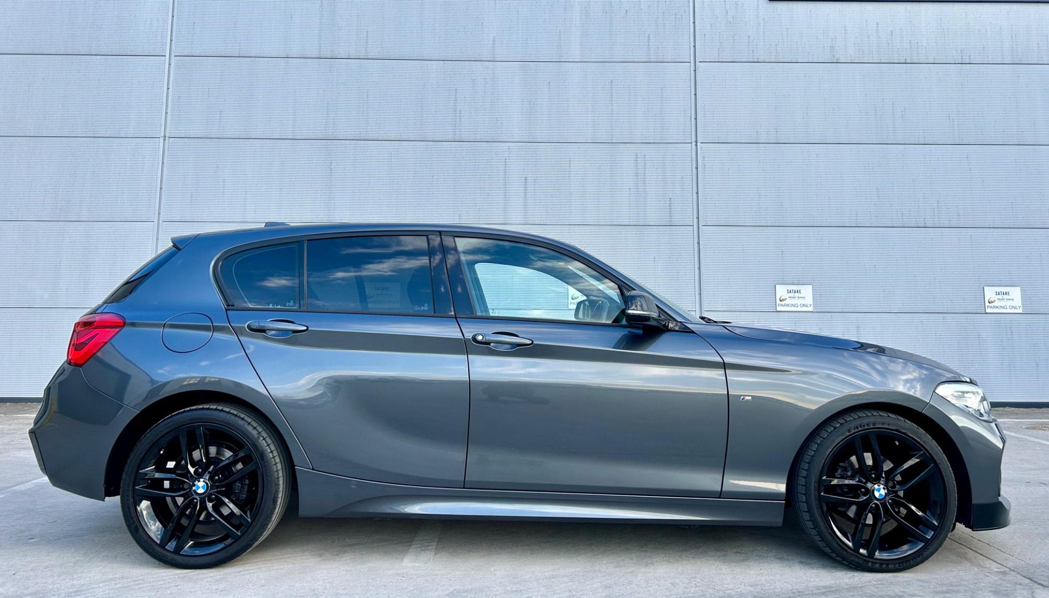 BMW 1 Series view 5