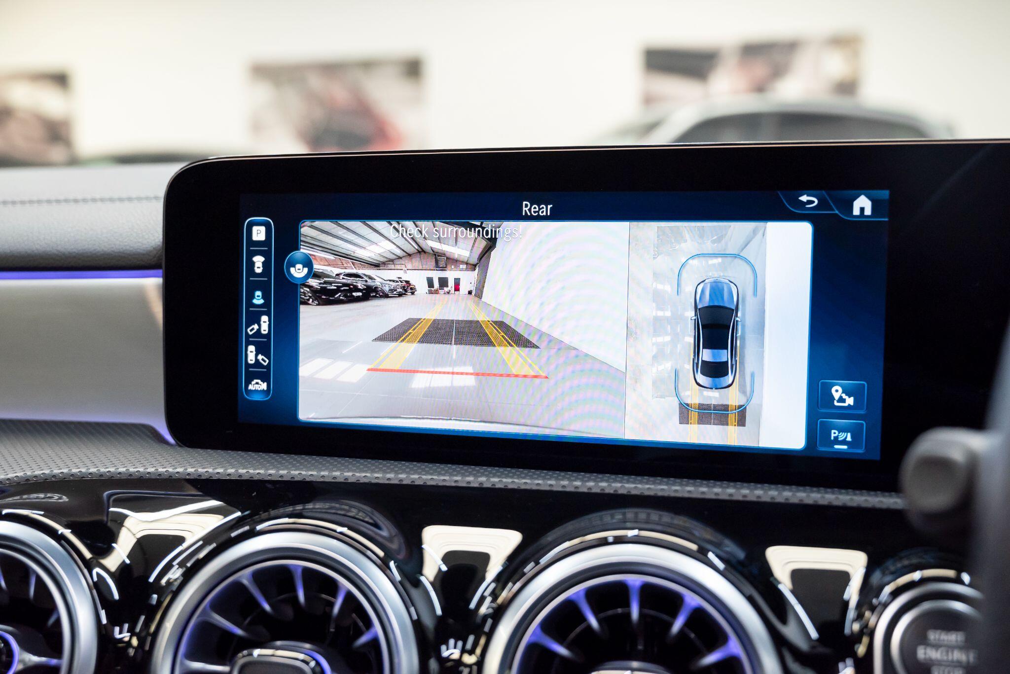 Mercedes-Benz CLA view 43