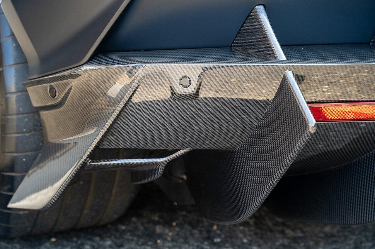 Lamborghini Revuelto view 26