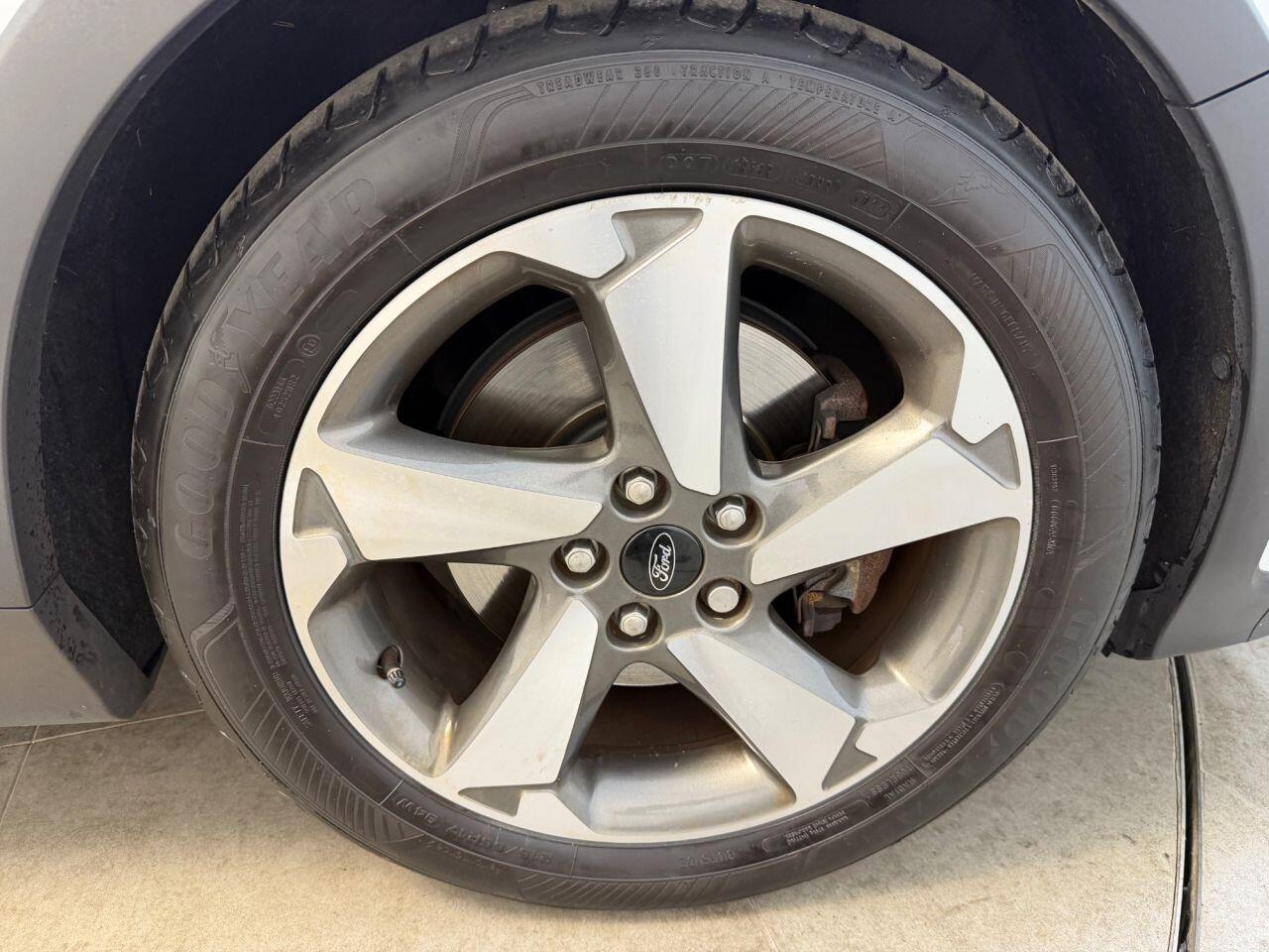 Ford Focus view 29