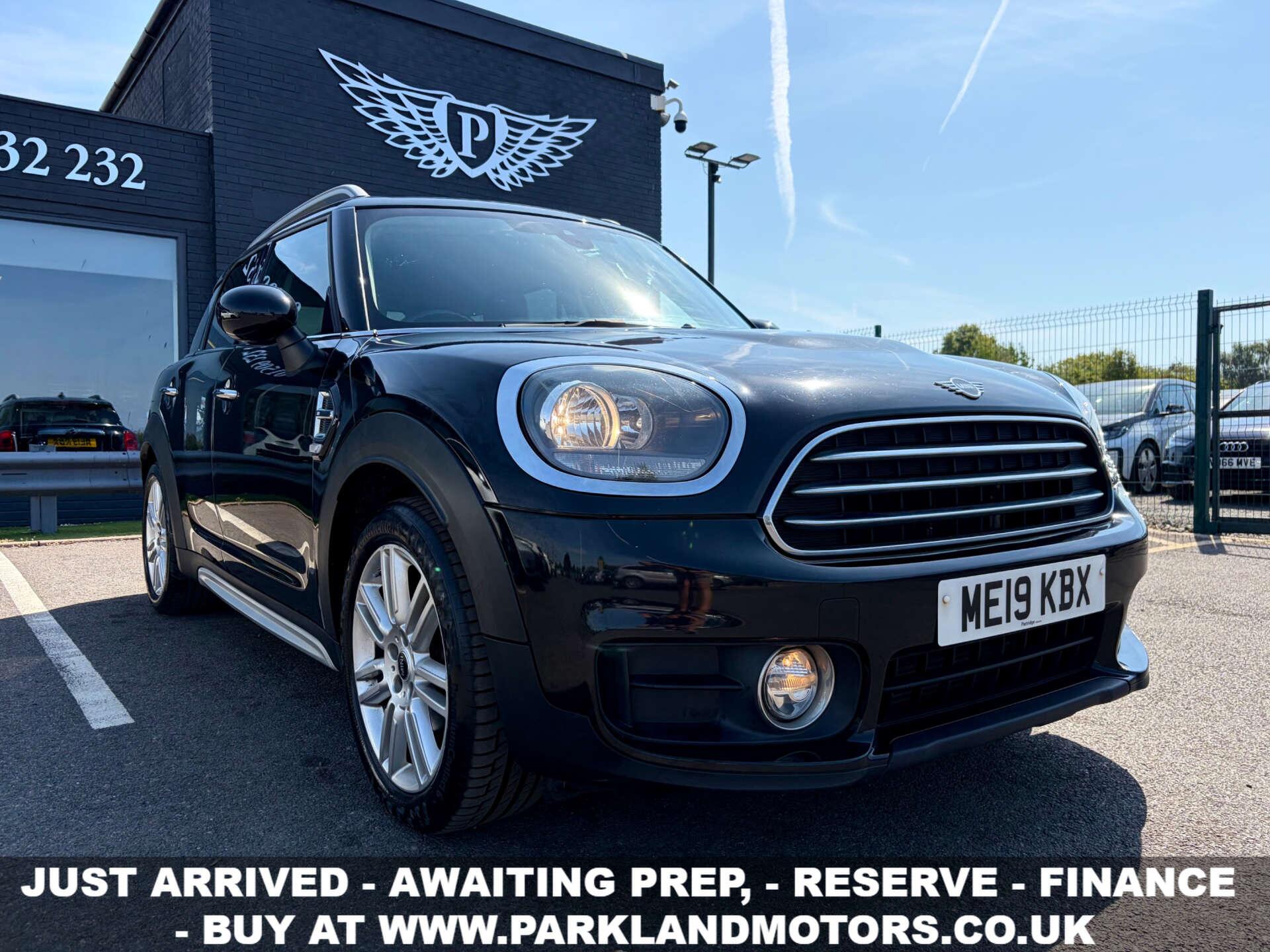 Mini Countryman main image