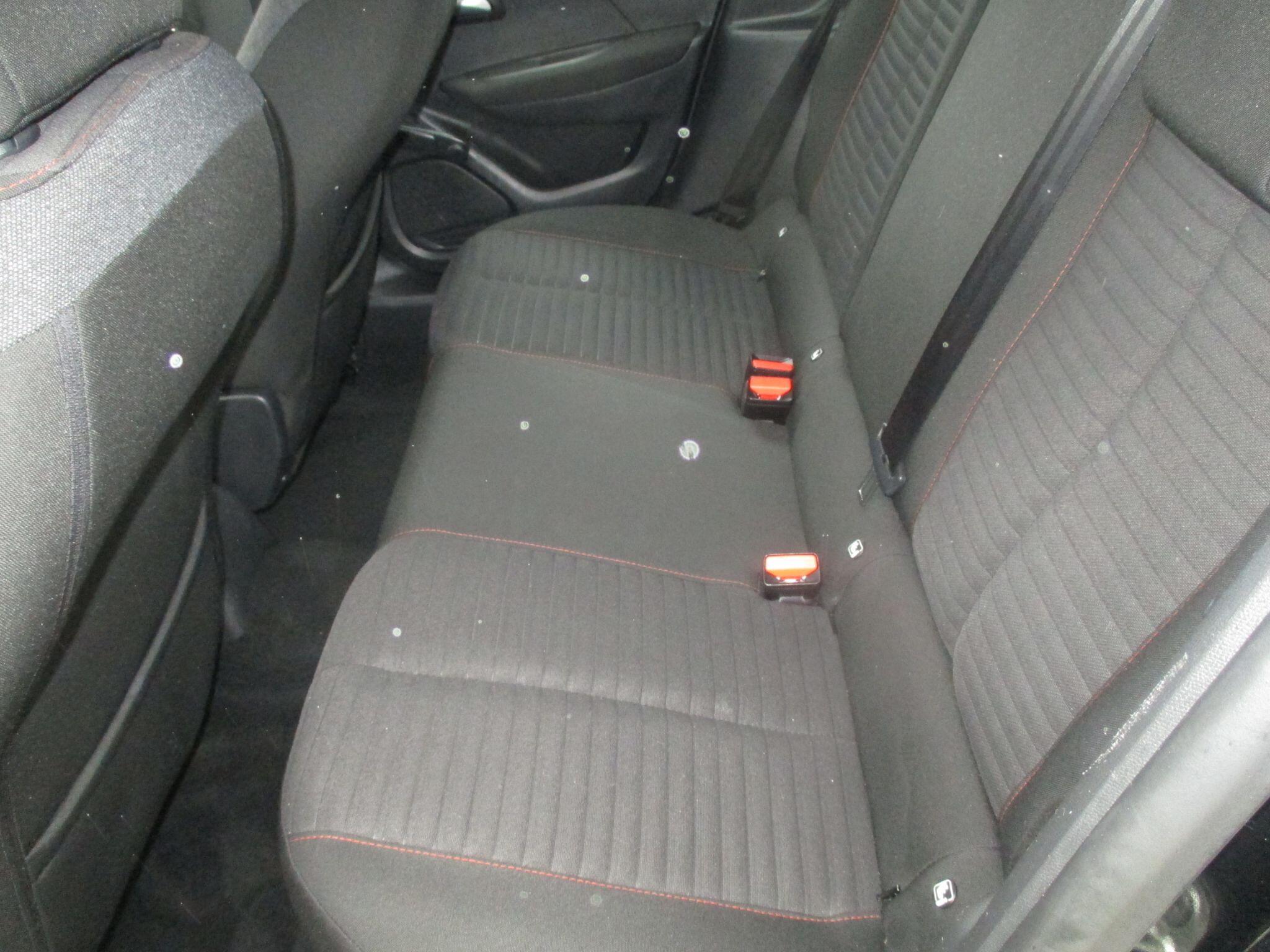Peugeot 208 view 28
