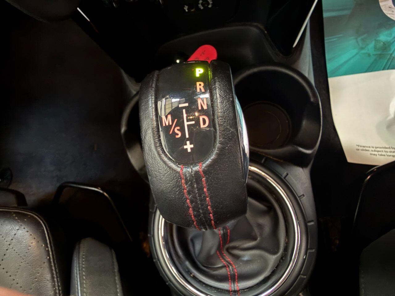 Mini Hatch view 15