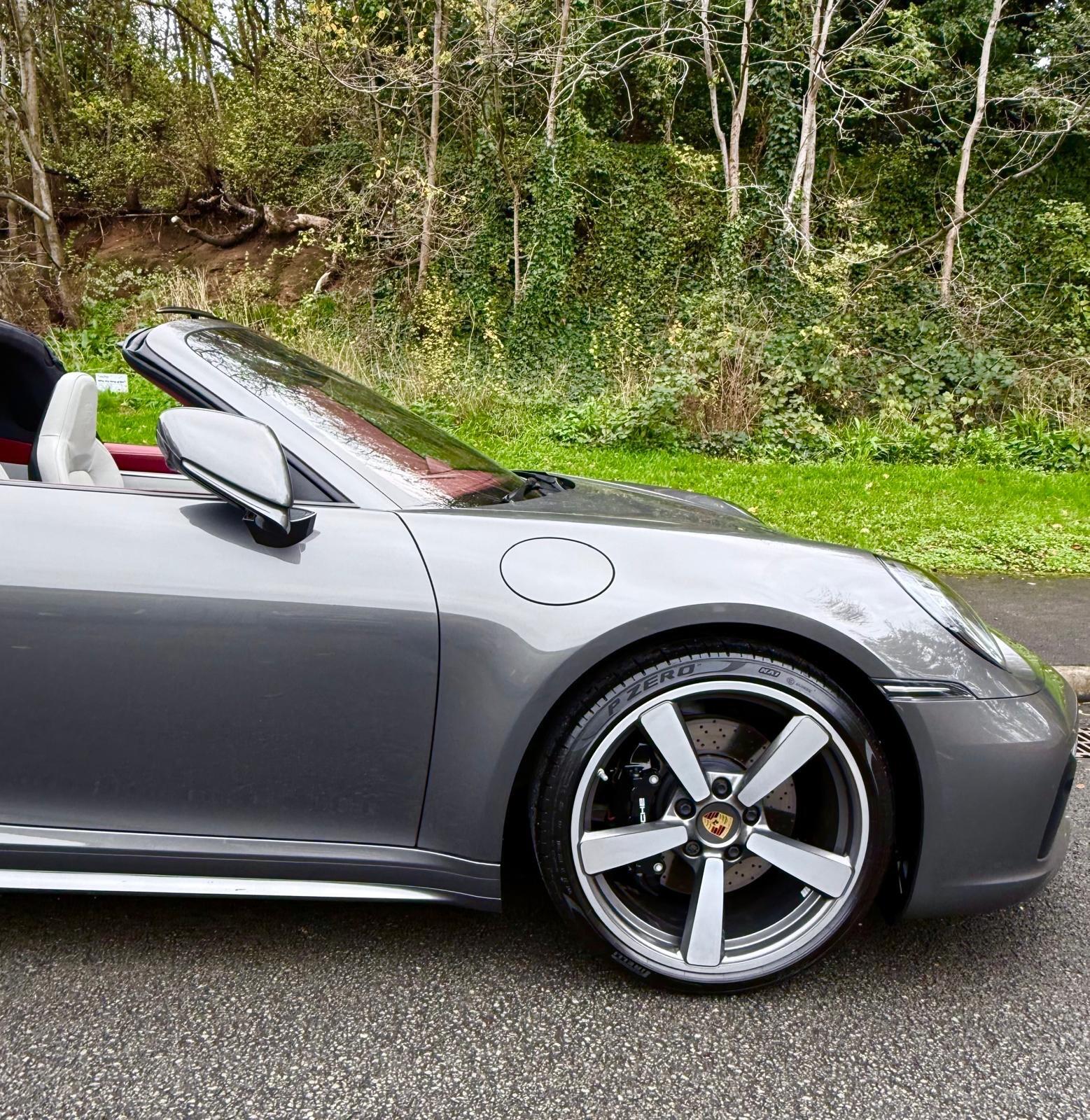 Porsche 911 view 68