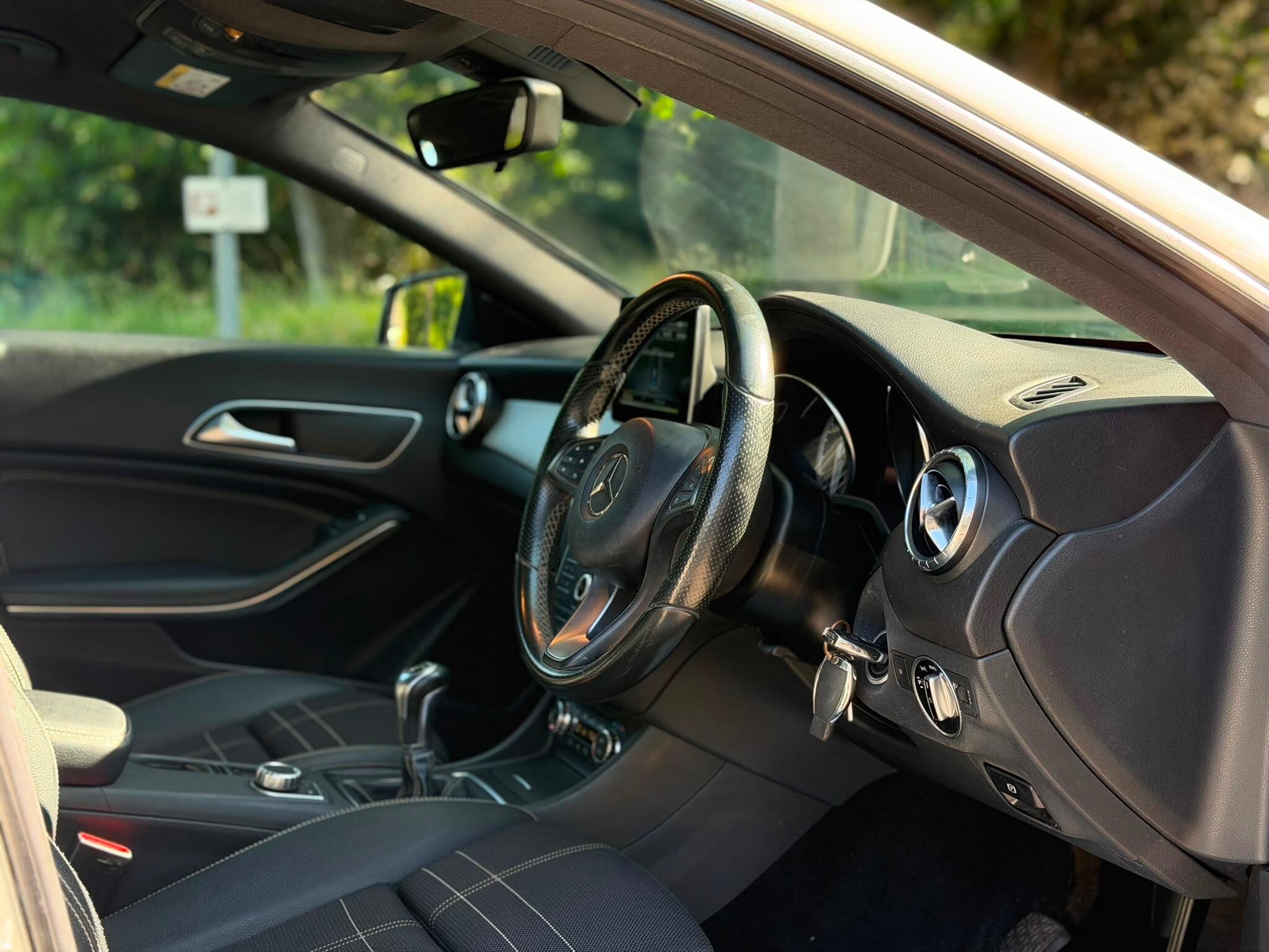 Mercedes-Benz CLA view 9