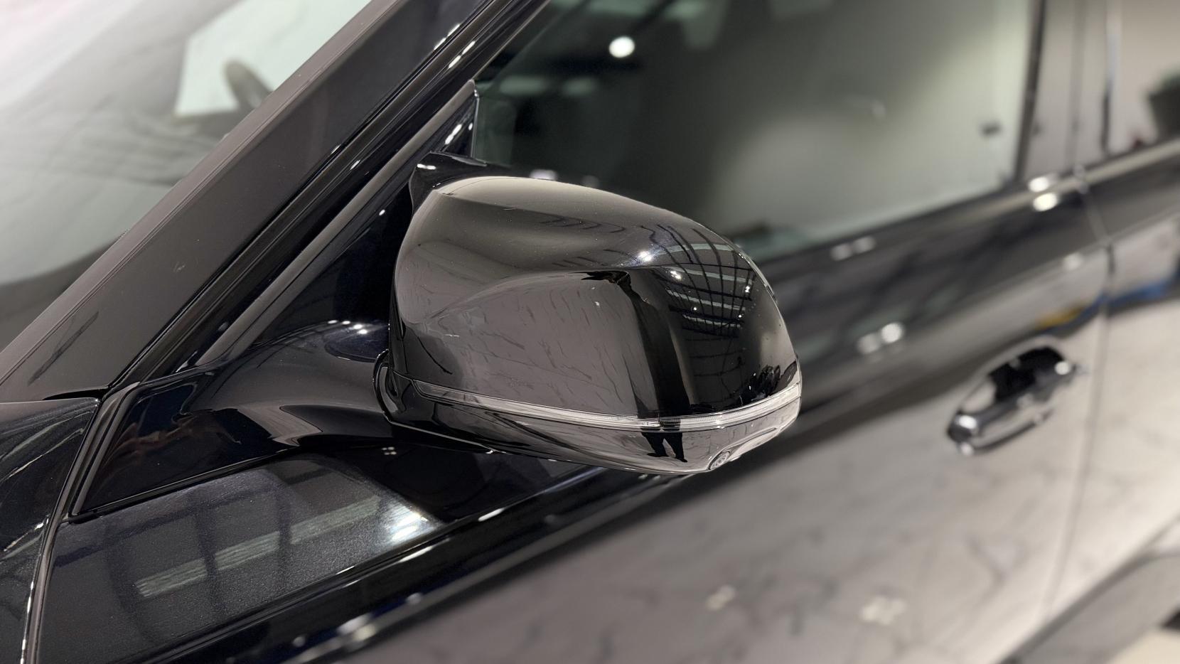 BMW XM view 59