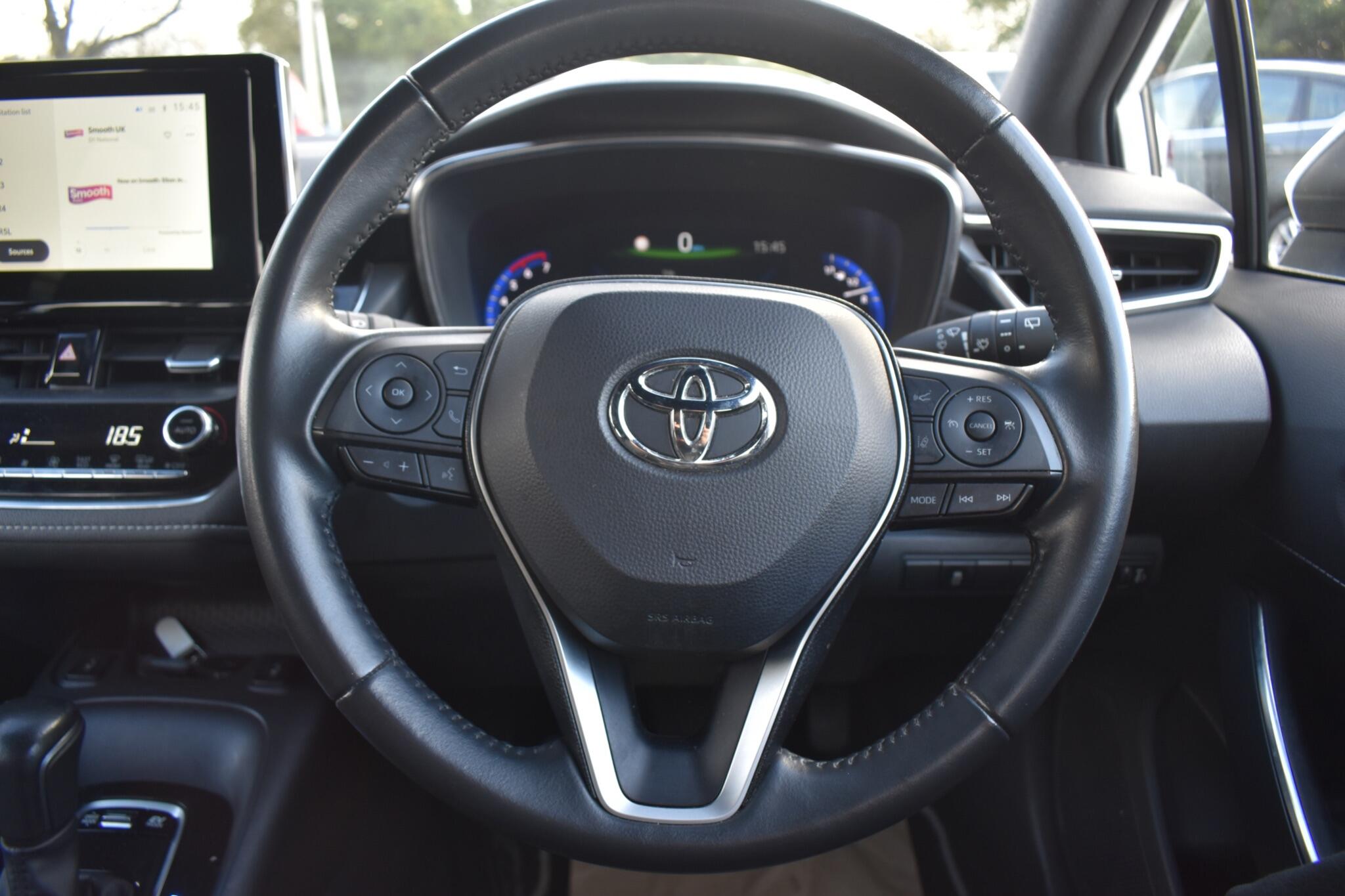 Corolla - 1.8 VVT-h Icon Tech Touring Sports CVT Euro 6 (s/s) 5dr - Image 28