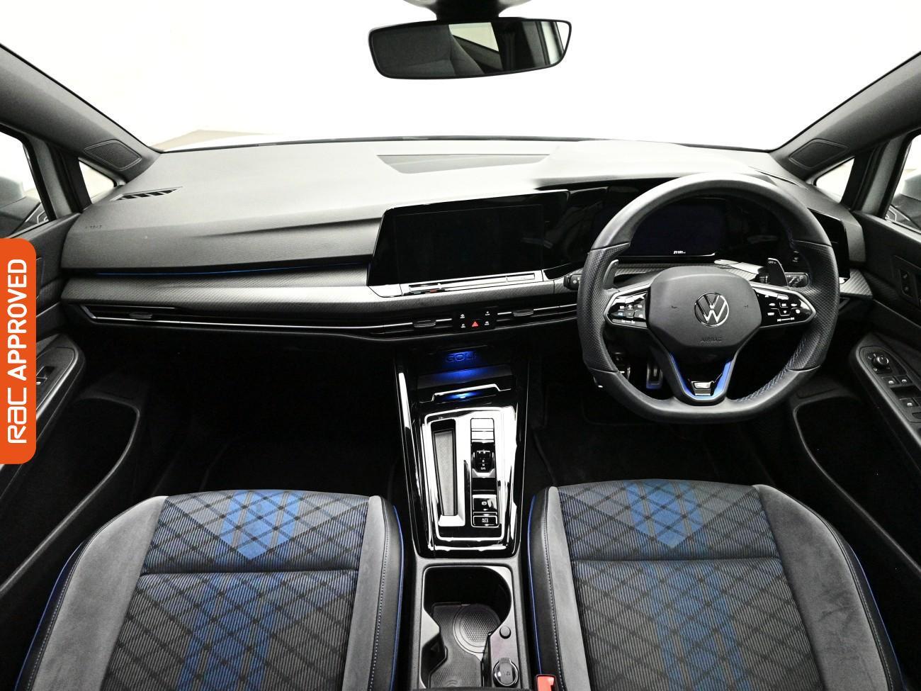 Volkswagen Golf view 2