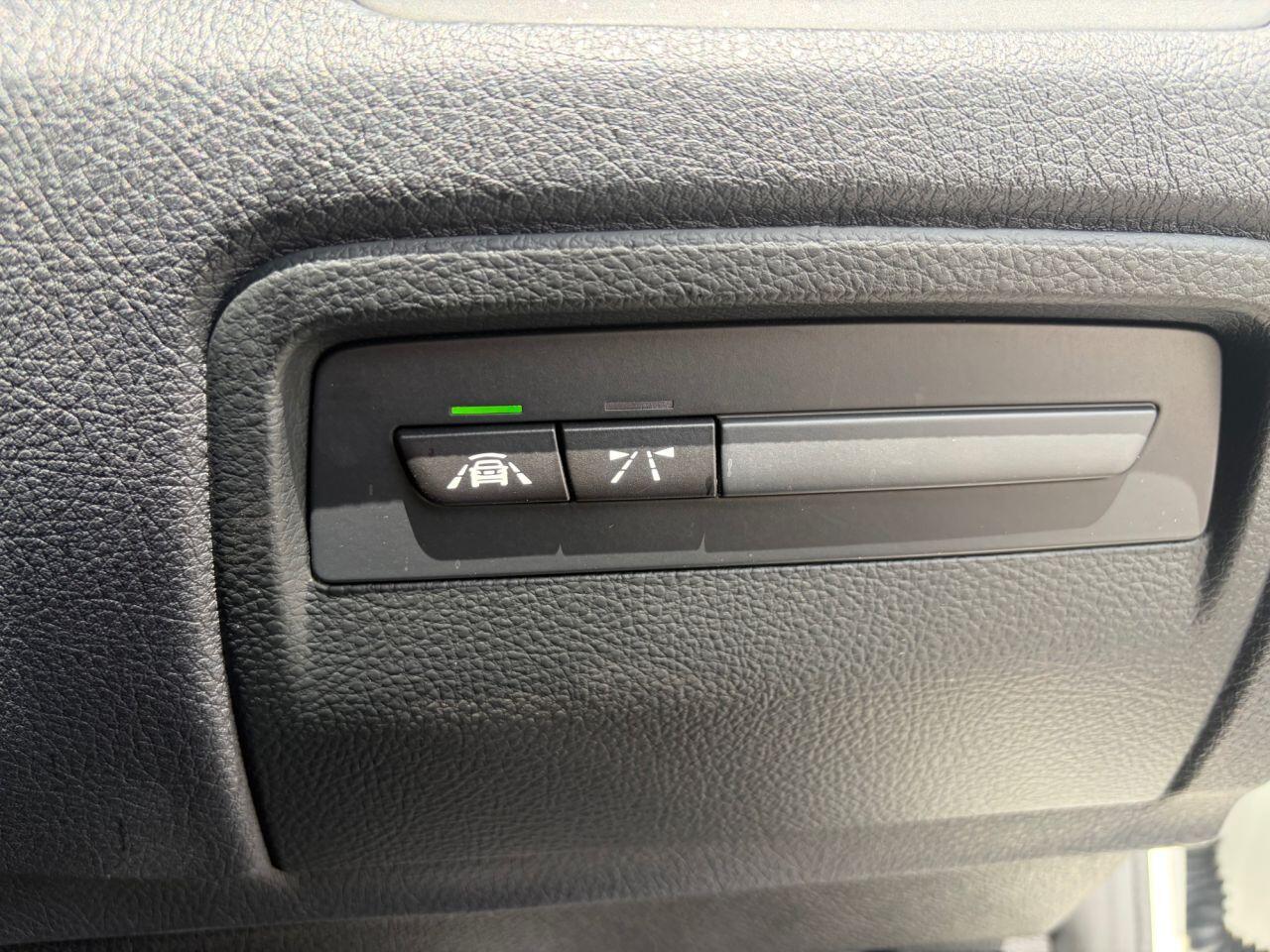 BMW 3 Series view 34