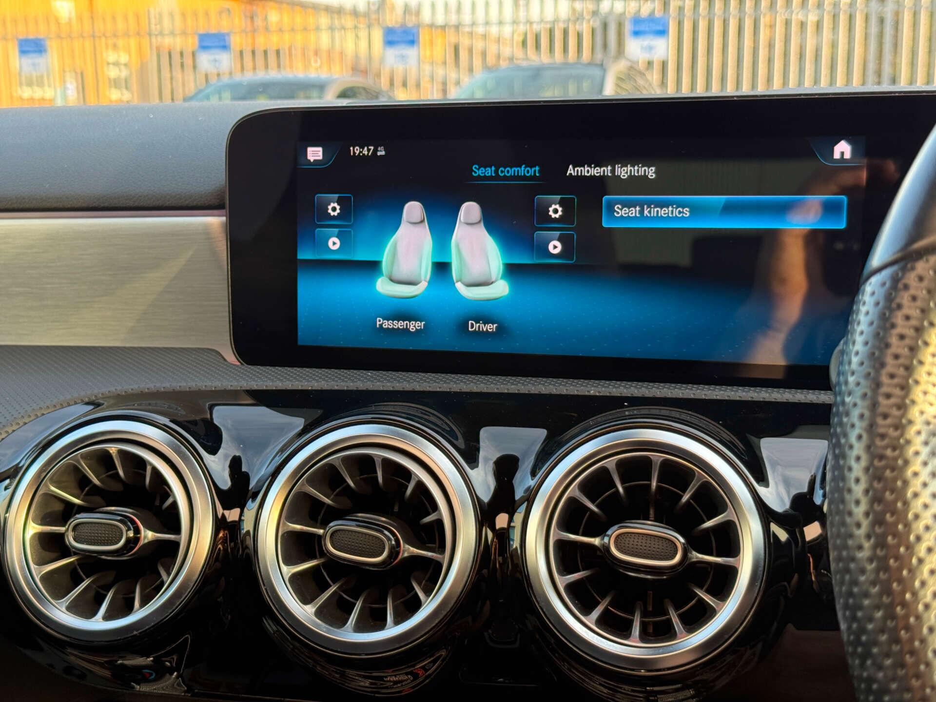 Mercedes-Benz A Class view 74