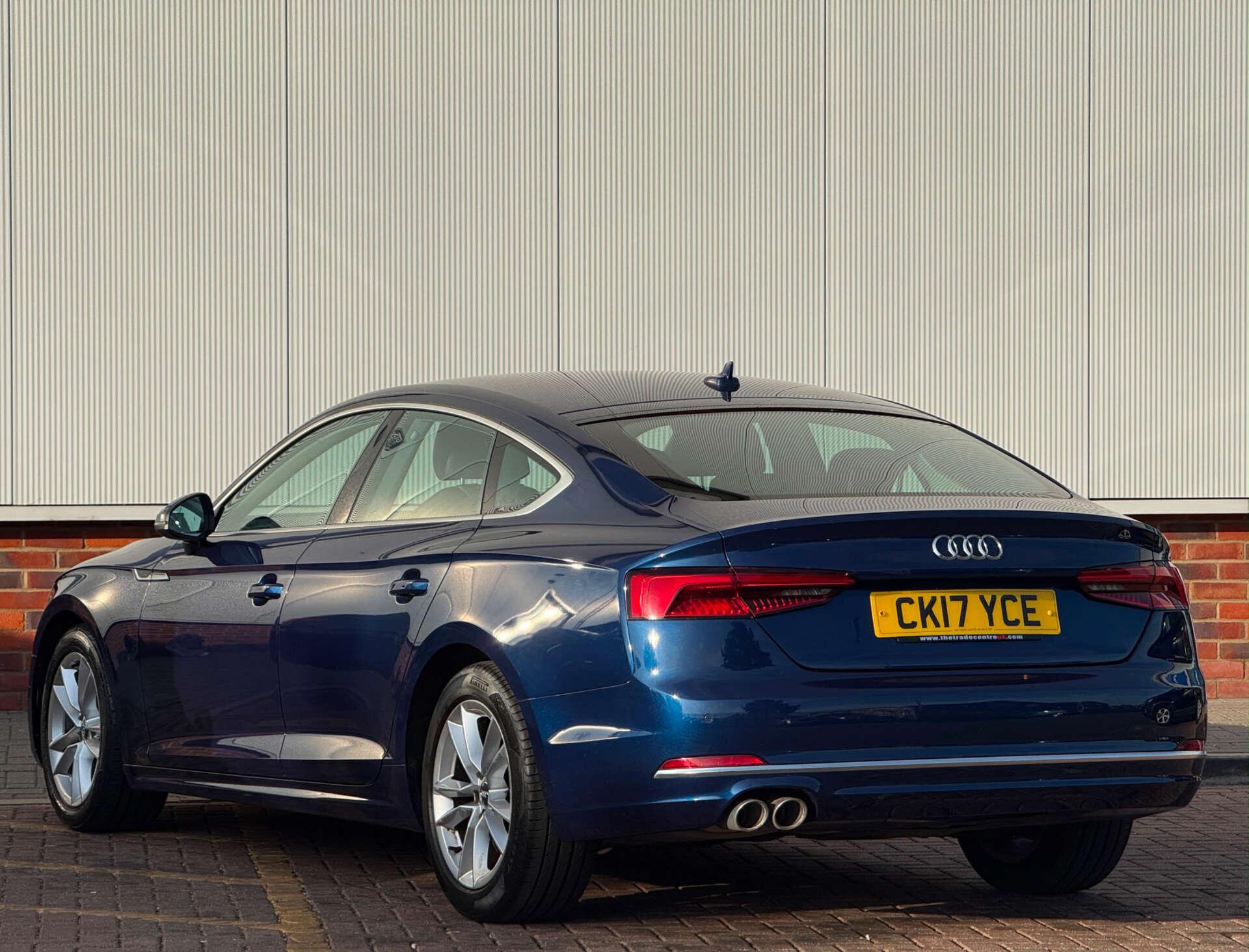 Audi A5 view 4