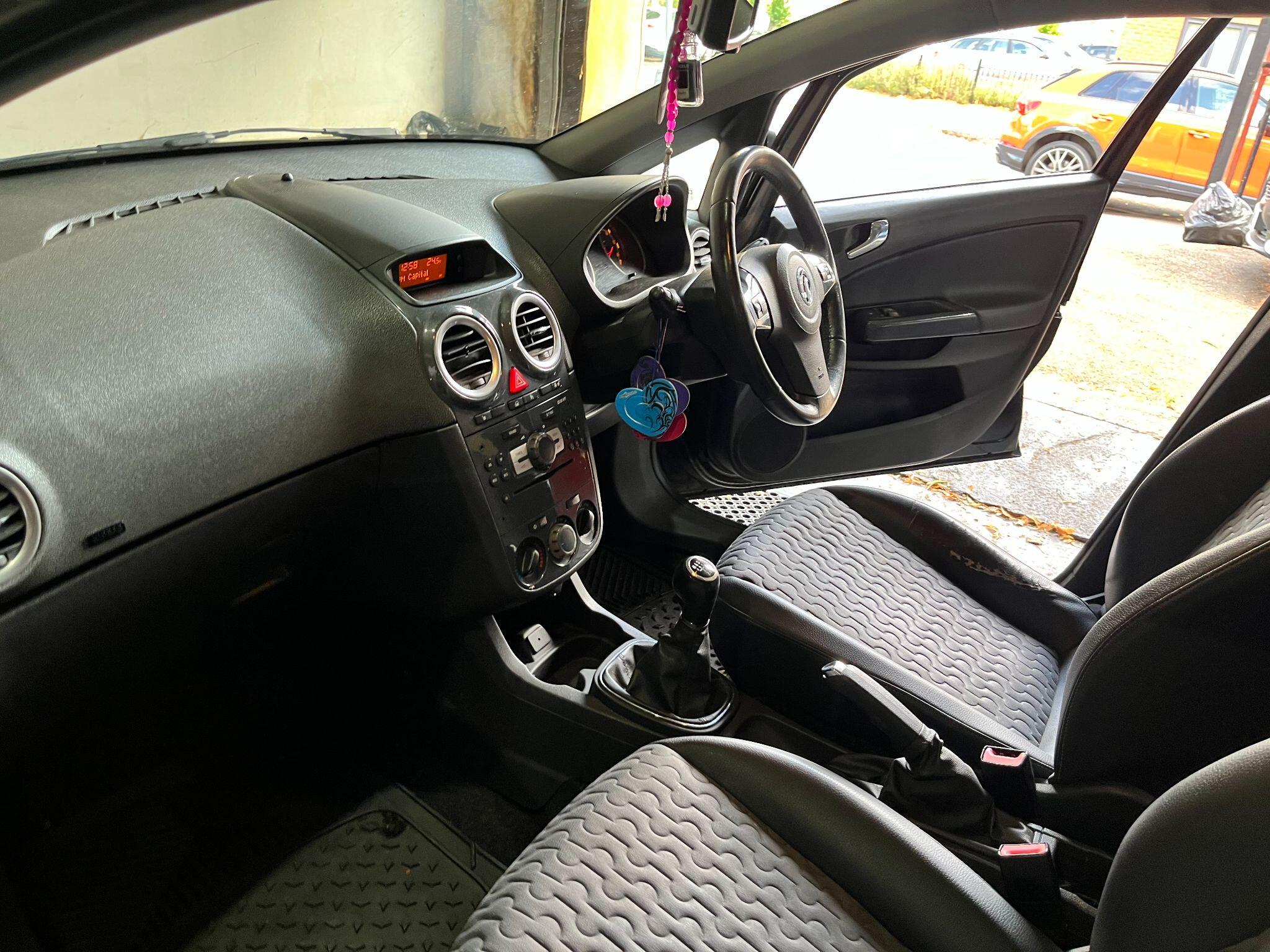 Vauxhall Corsa view 20